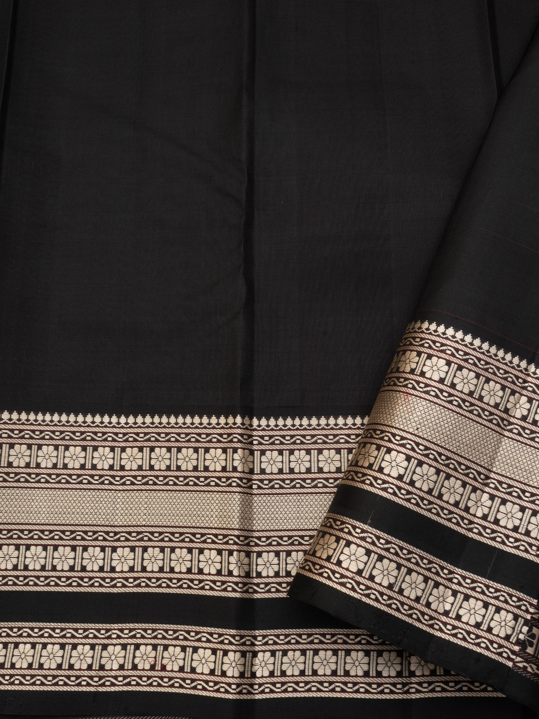 Vadamalli and black varisapet border/ Arani Silk Saree CLSA10205