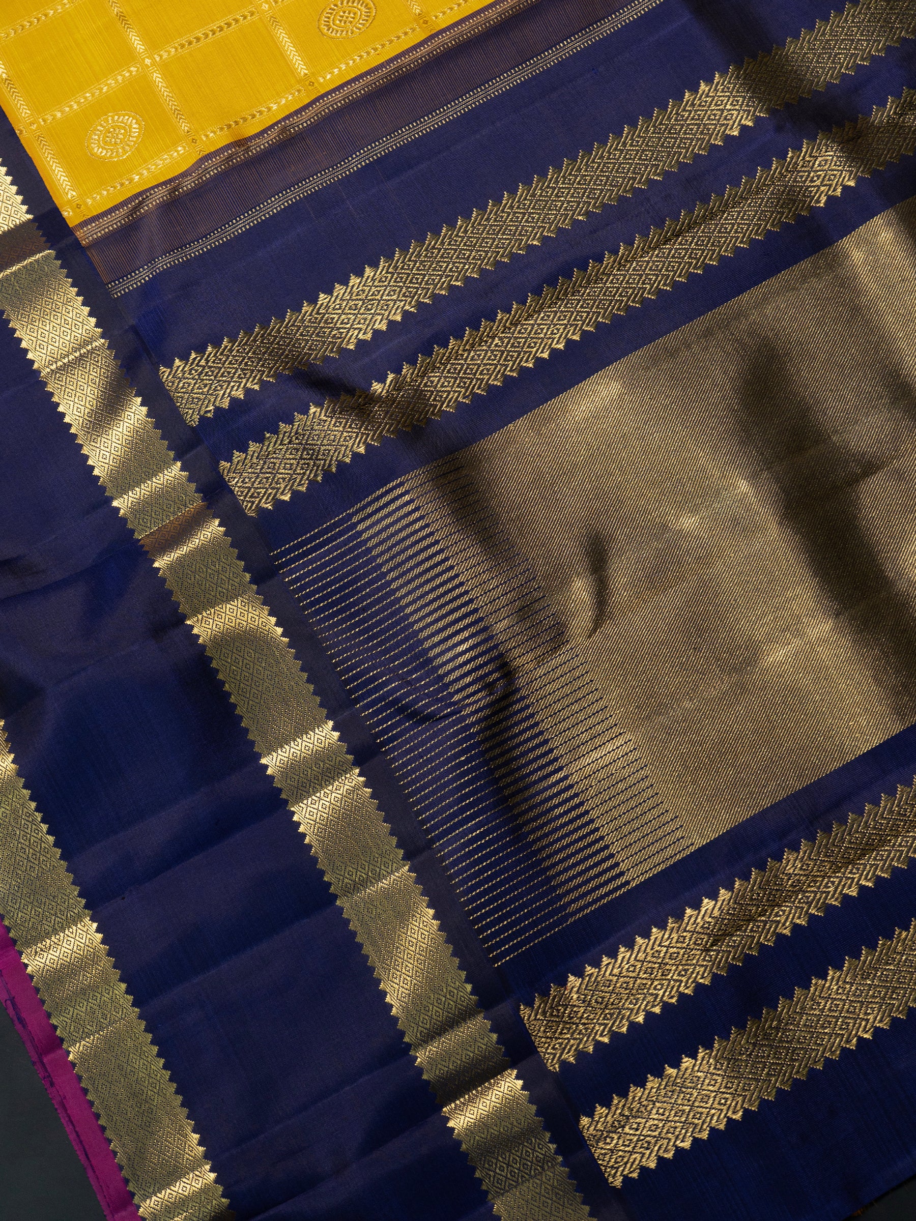 Mustard yellow Zari Kattam Korvai Kanjipuram Silk Saree CLSA10325