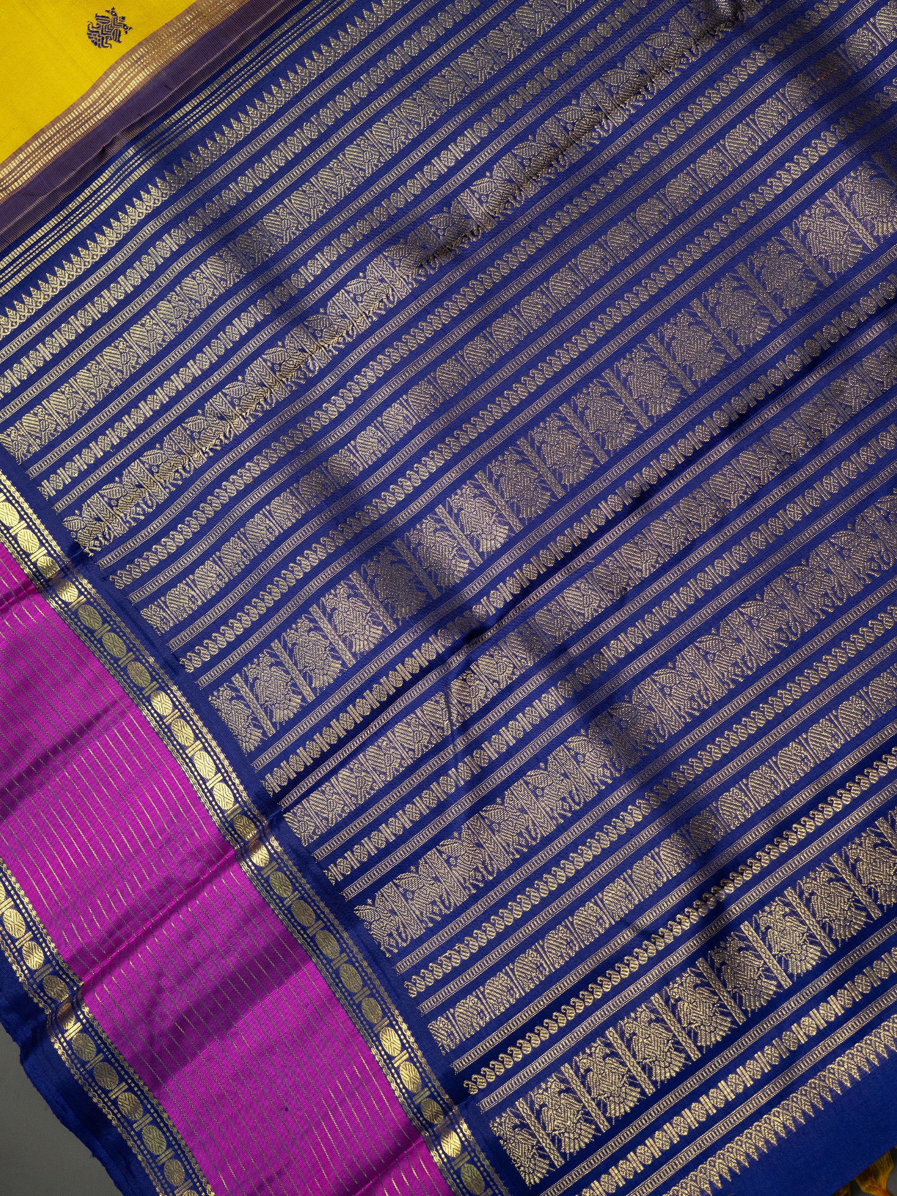 Sampanga Yellow varisapet Korvai Kanjipuram Silk Saree CLSA10381