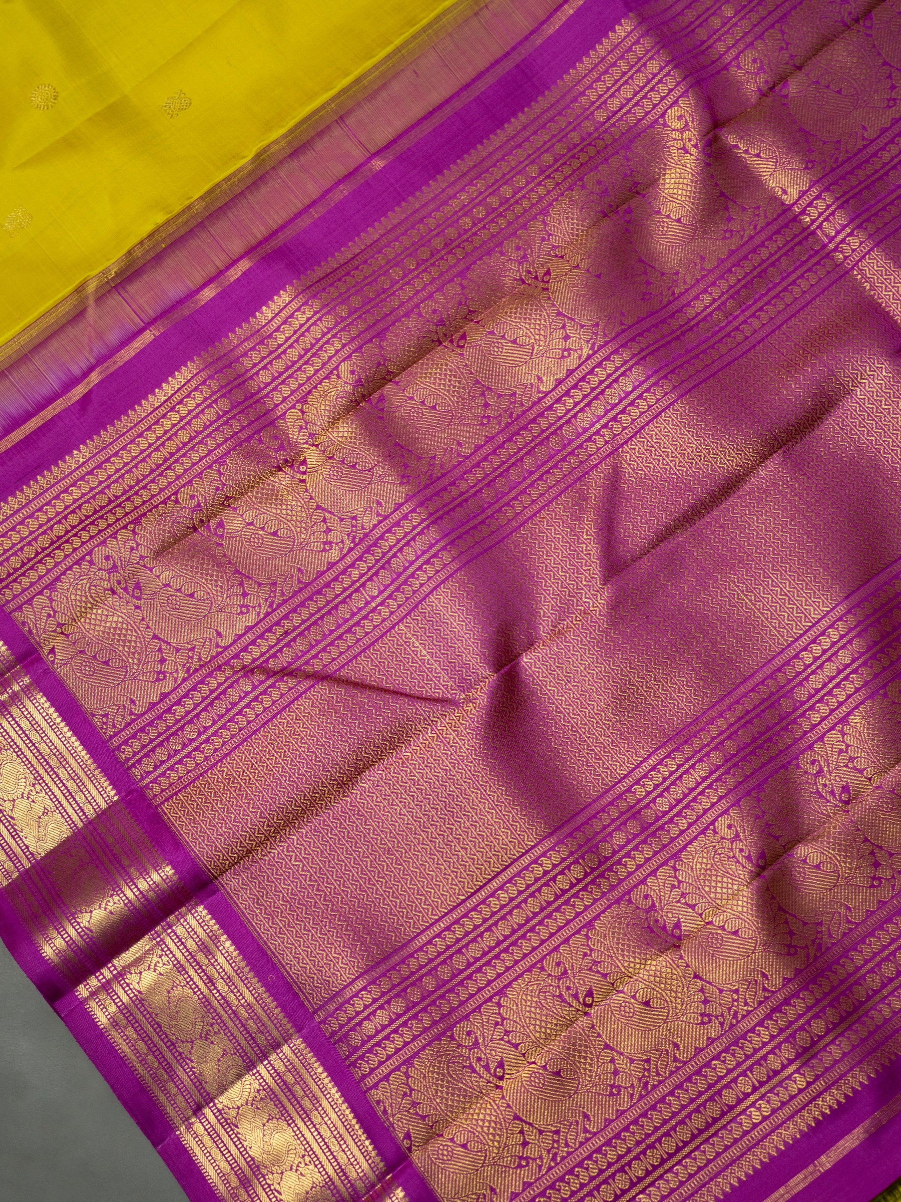 Sampanga colour korvai / Kanjipuram Silk Saree CLSA11450