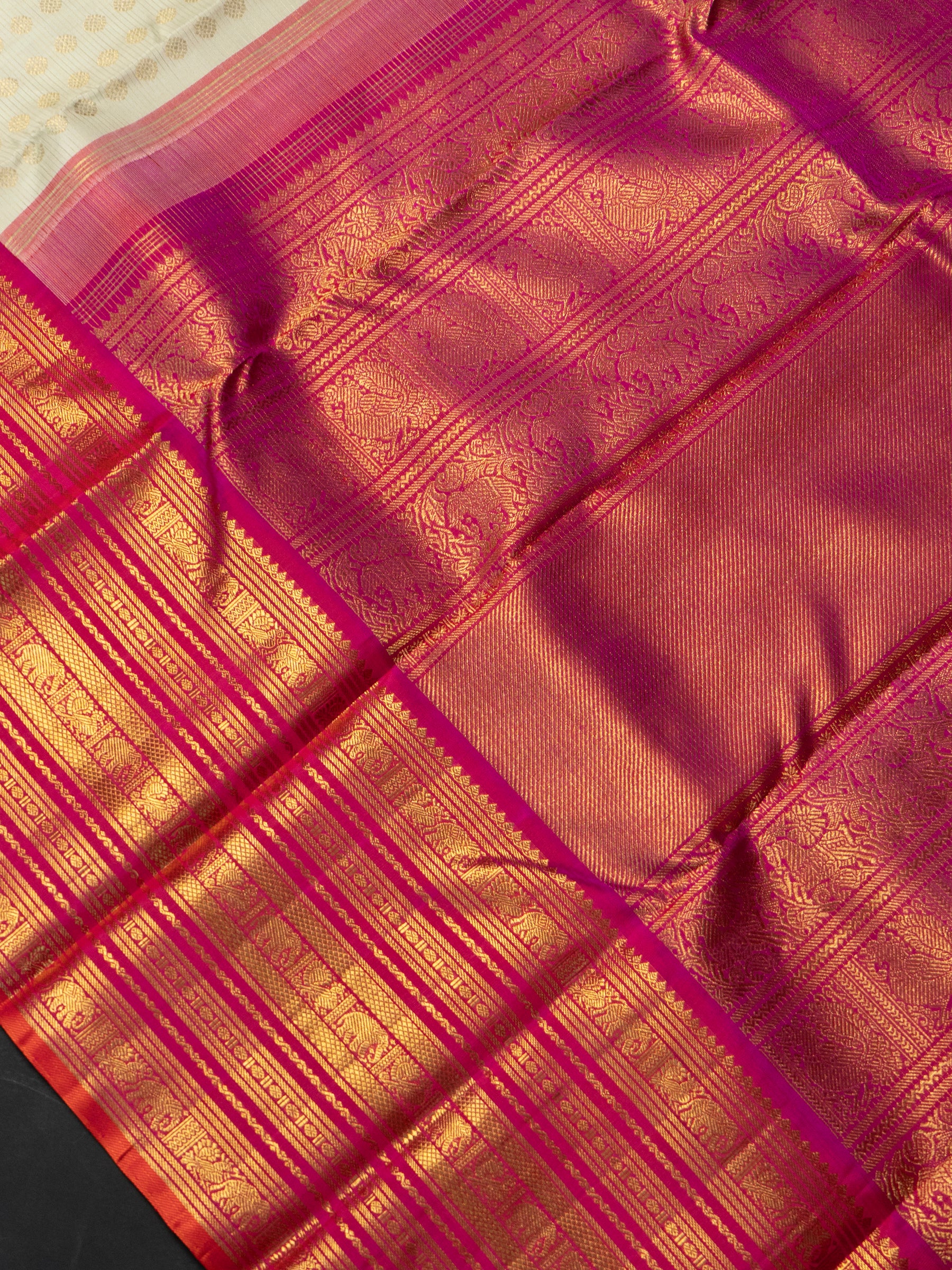 Off white zari butta and varisapet border kai korvai/ Kanjipuram Saree CLSA3776