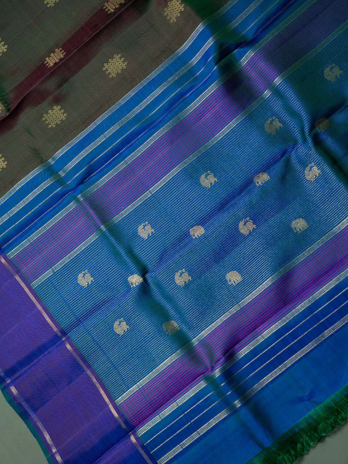 Manthulir Kolam Butta Kanjipuram Silk Saree CLSA5255