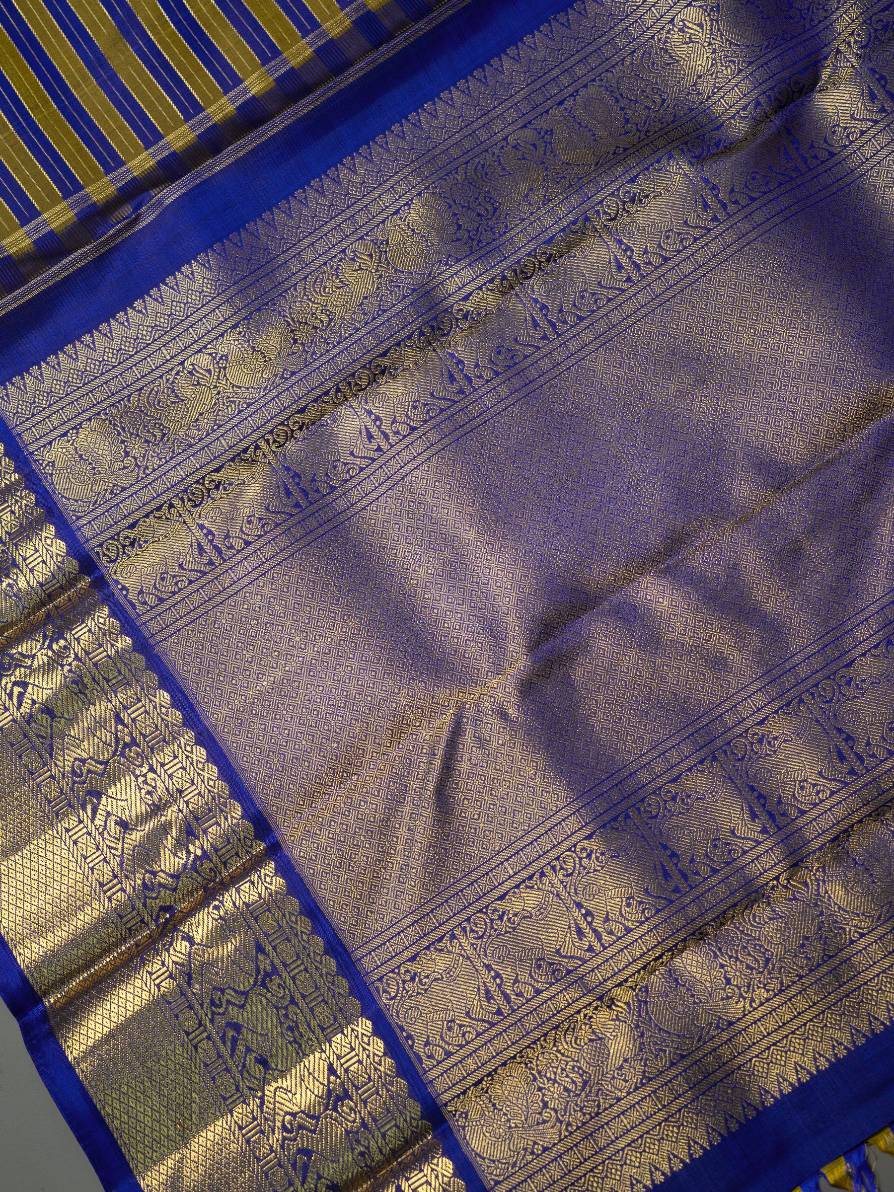 Vintage veldhari / Kanjipuram Silk Saree CLSA6340
