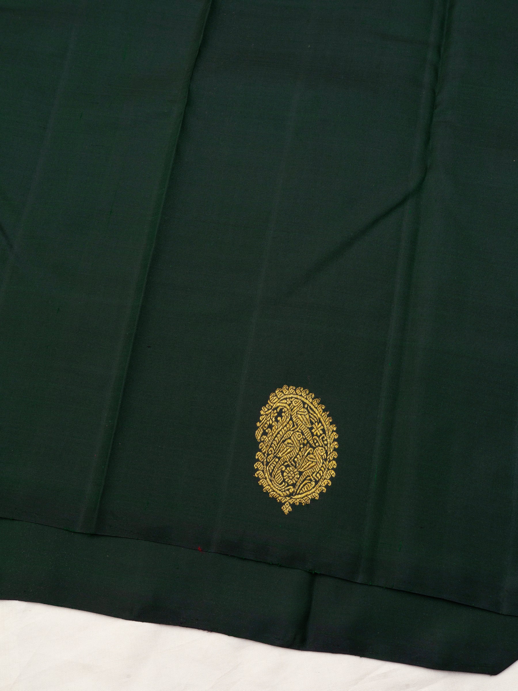 Dark green border paisley butta / Arani Silk Saree CLSA7485