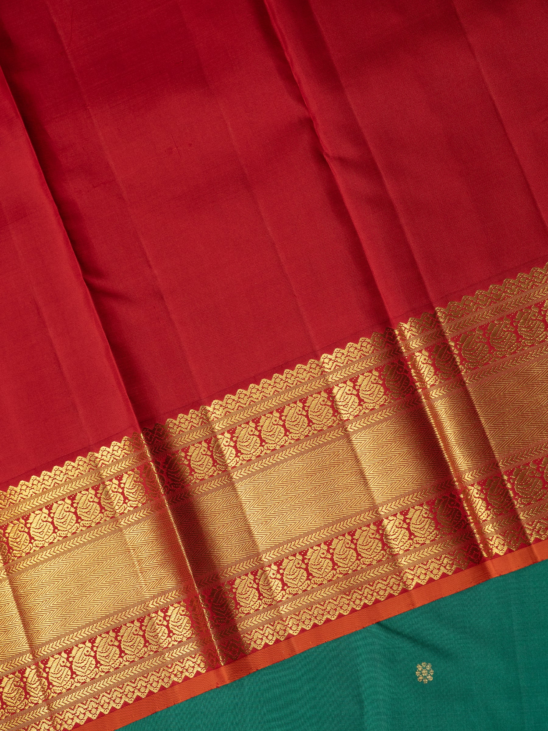 Safer green body with getti pet border / Kanjipuram Silk Saree CLSA7601