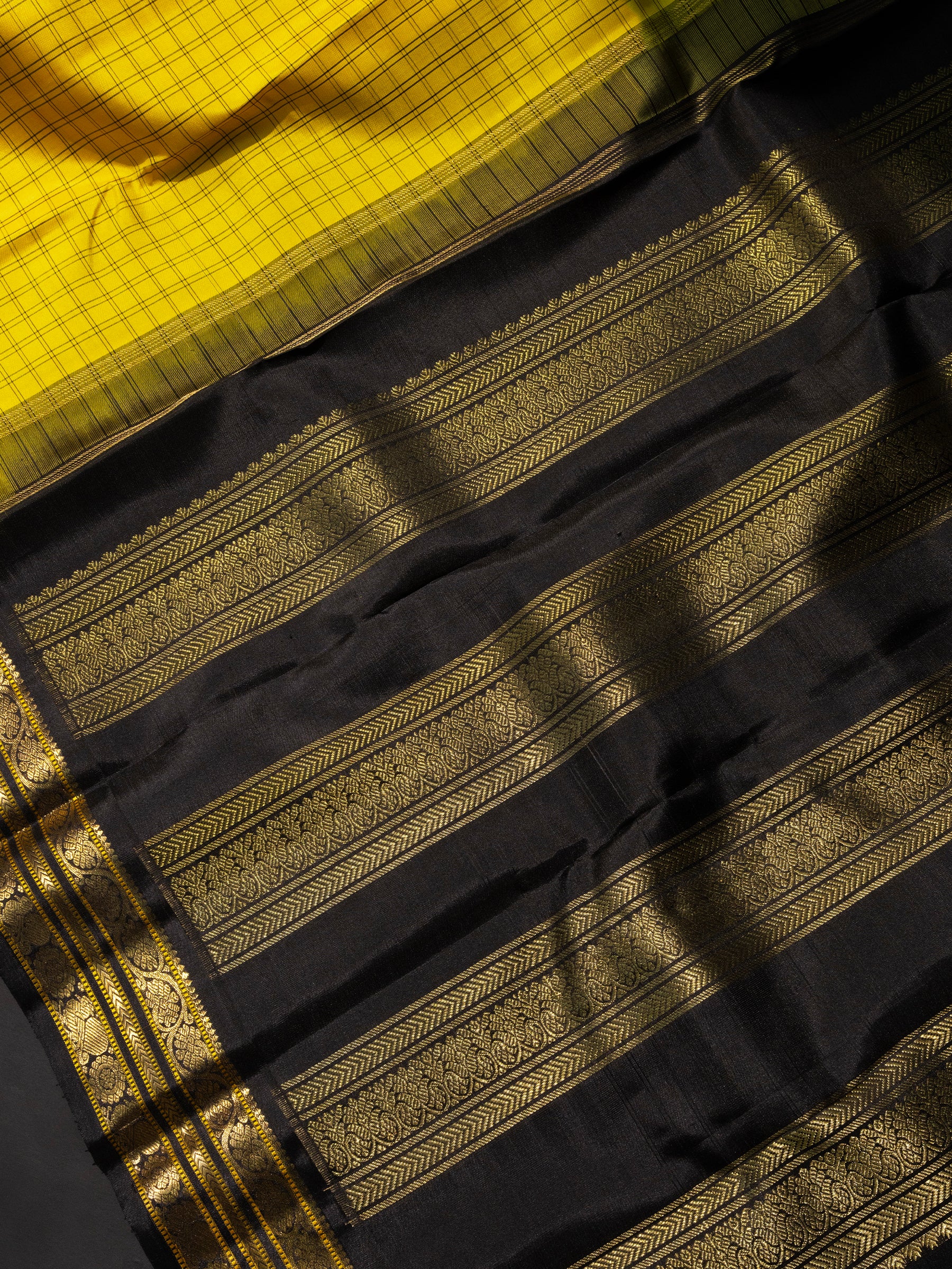 Vintage revival Korvai  pure Kanjipuram Silk Saree CLSA8625