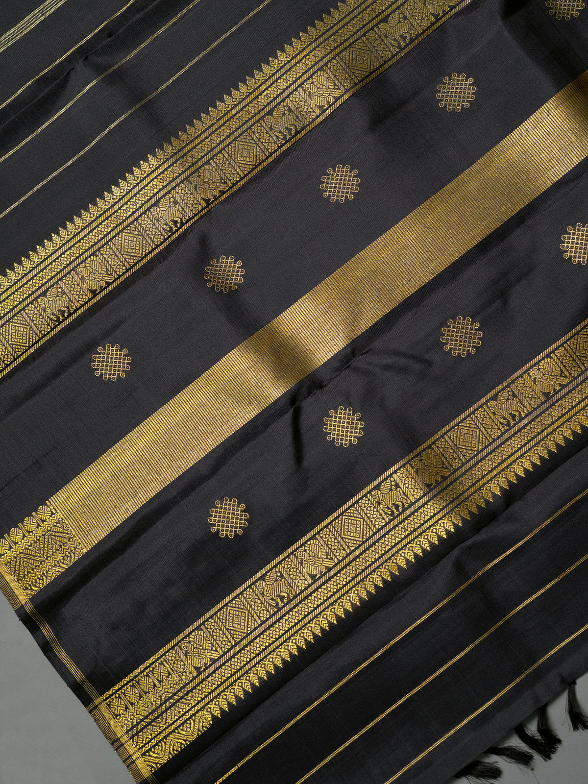Black small border 8 kol temple / Kanjipuram Silk Saree CLSA9204