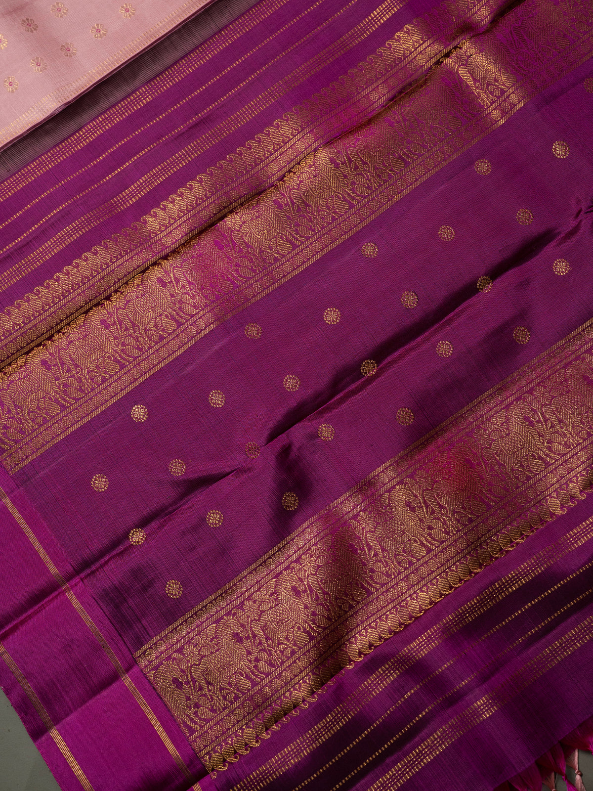 Light pink meenakari Thodar Butta /:Kanjipuram Silk Saree CLSA9629