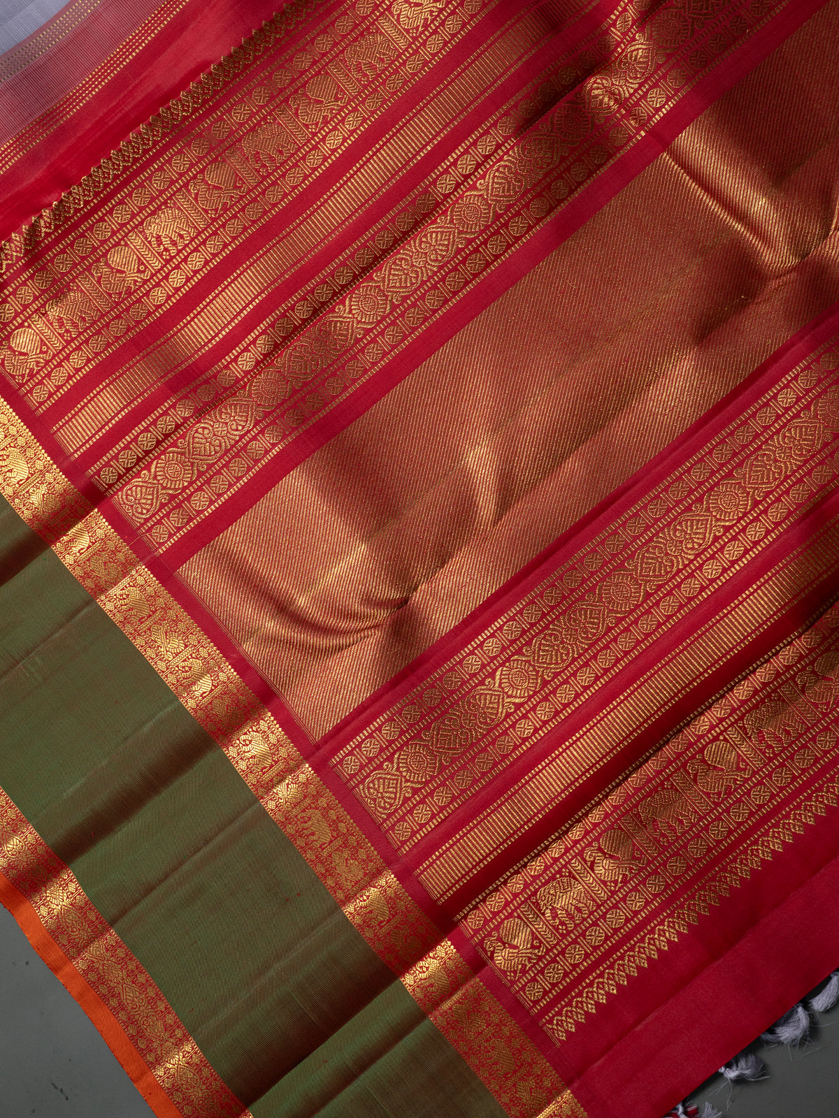 Lavender rettapet border kai korvai/ Kanjipuram Silk Saree CLSA9894