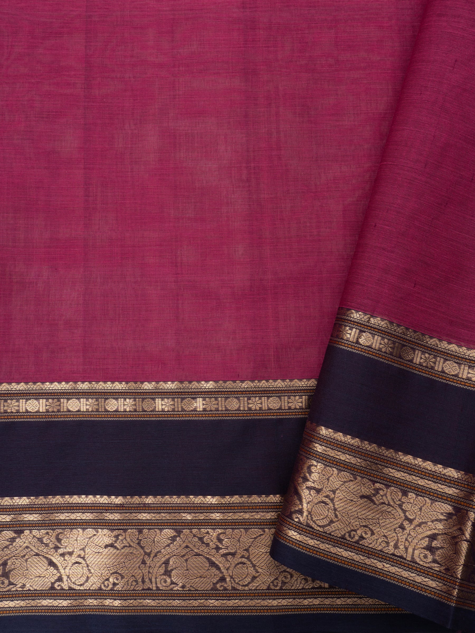 Magenta pink malli moggu - unique pallu / Silk Cotton Saree CLSA9702