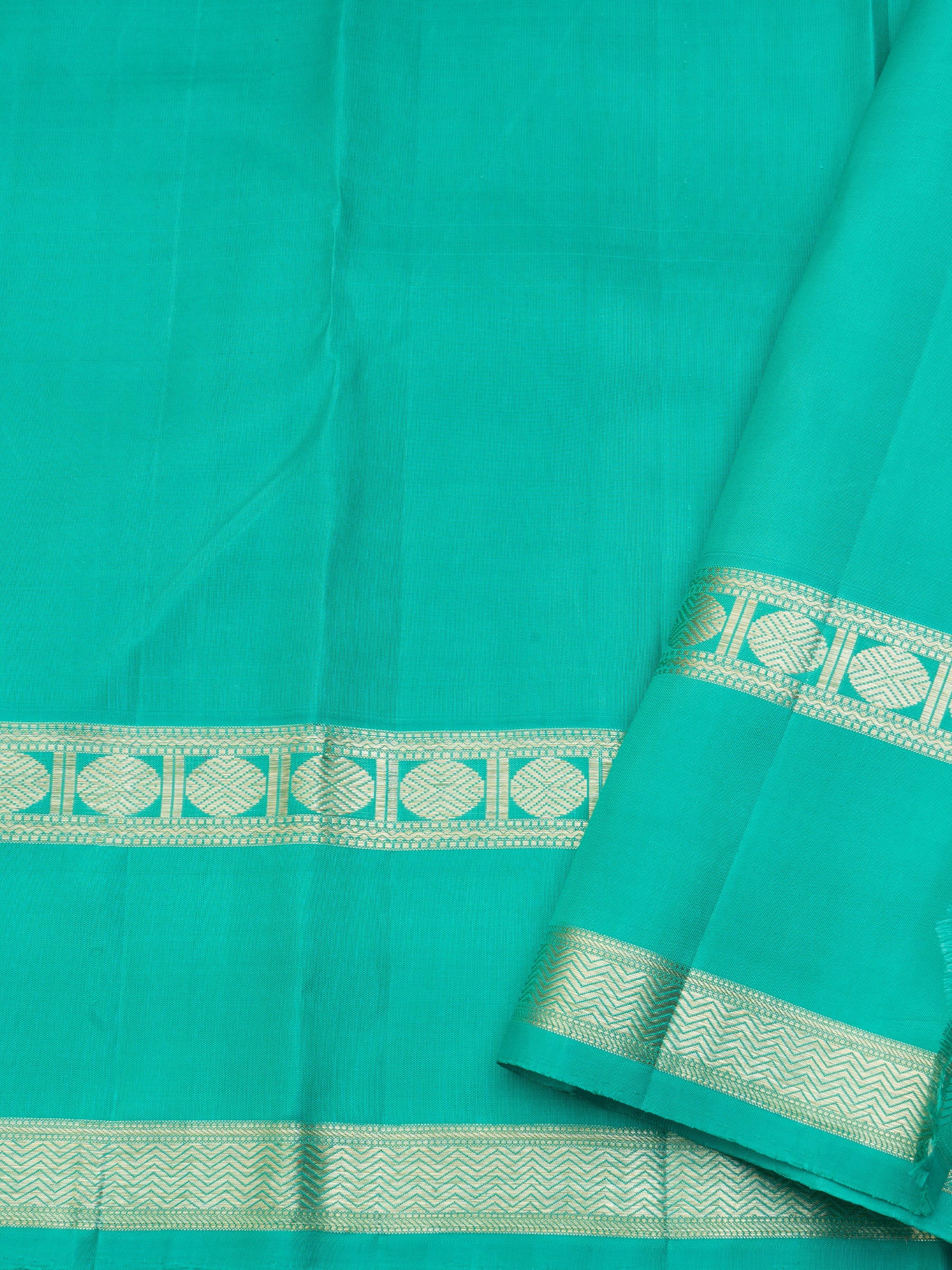Green Lakshambutta / Arani Silk Saree CLSA9101