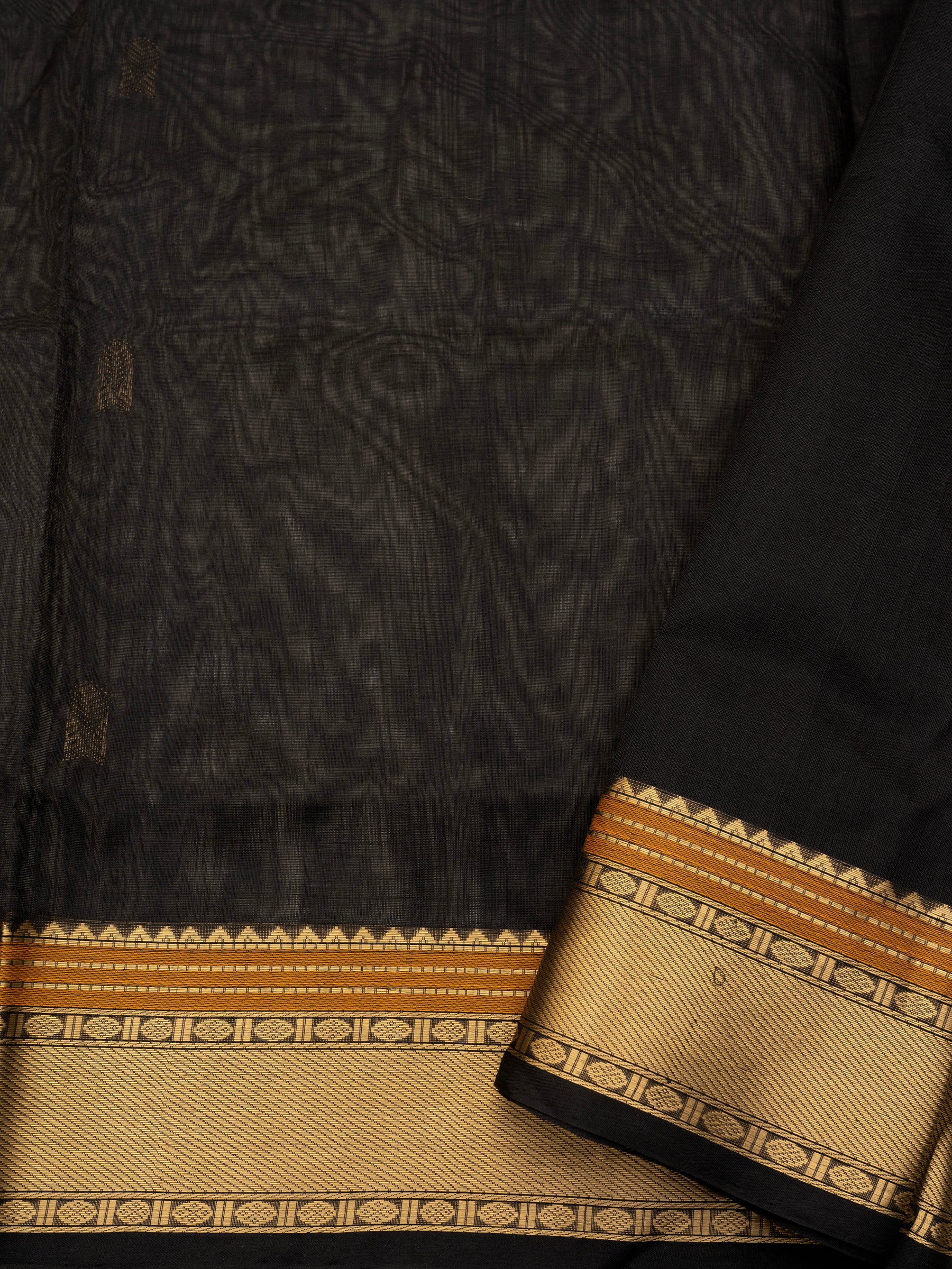 Black fish pet / Silk Cotton Saree CLSA7249