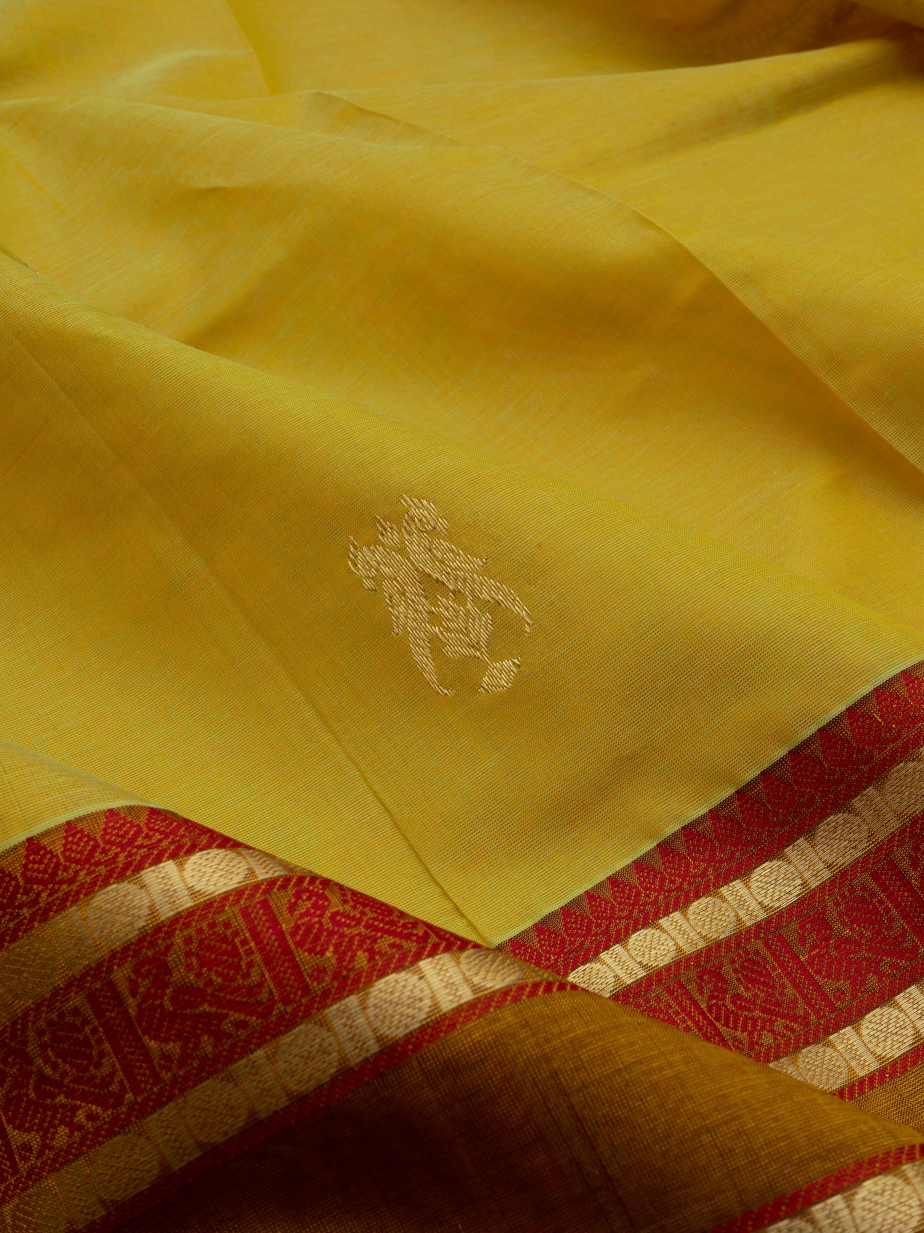 Sampanga jodi killi butta / Silk Cotton Saree CLSA10188