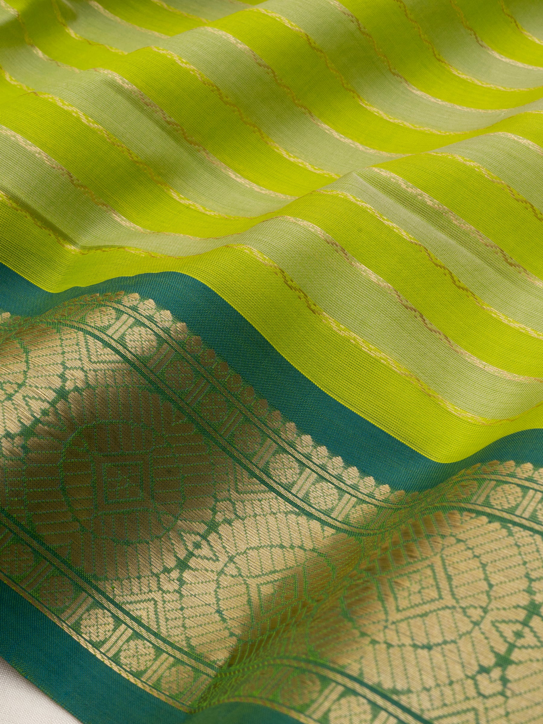 Lemon green and dark green veldhari/ Silk Cotton Saree CLSA10295