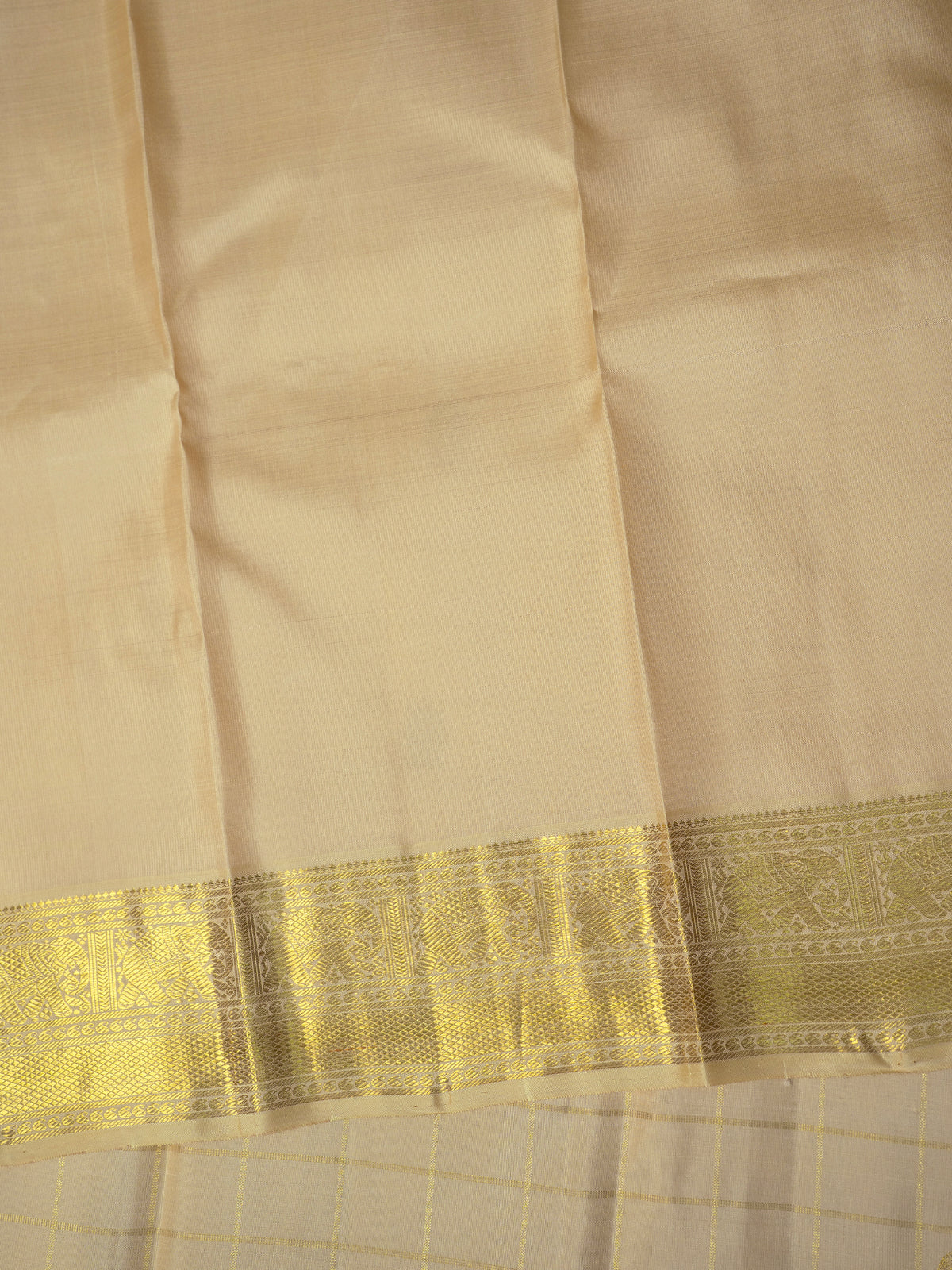 Cream Zari checks and butta/Kanjipuram Silk Saree CLSA11406