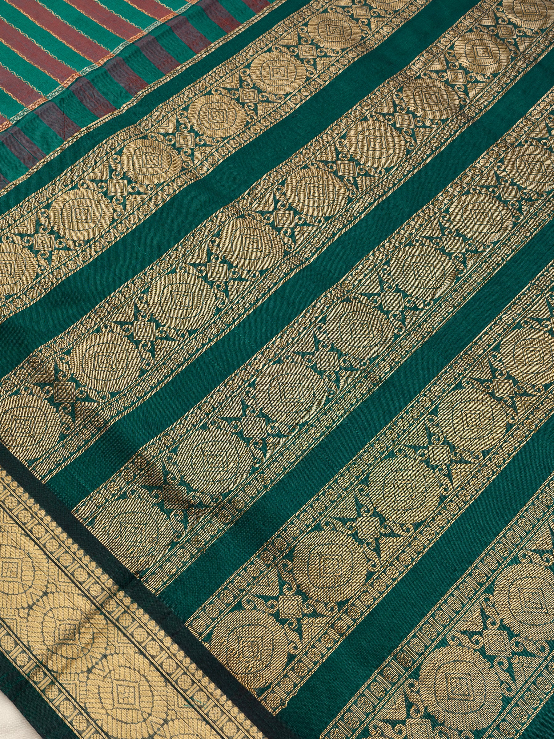Vintage veldhari/ Silk Cotton Saree CLSA8340
