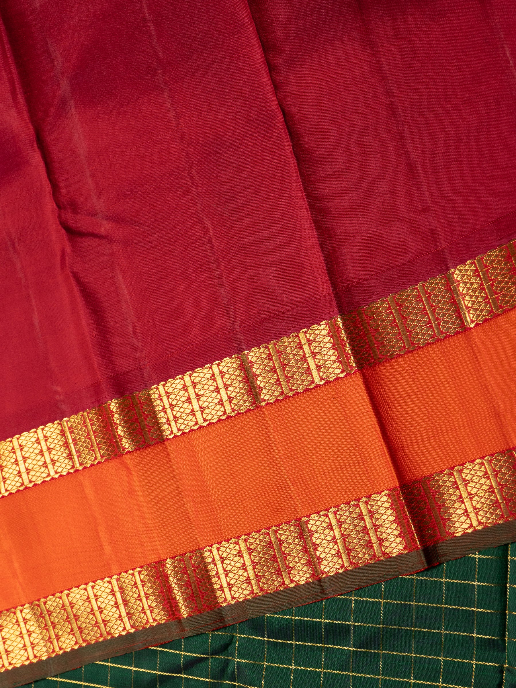Dark green Zari Kattam / Kanjipuram Saree CLSA9102