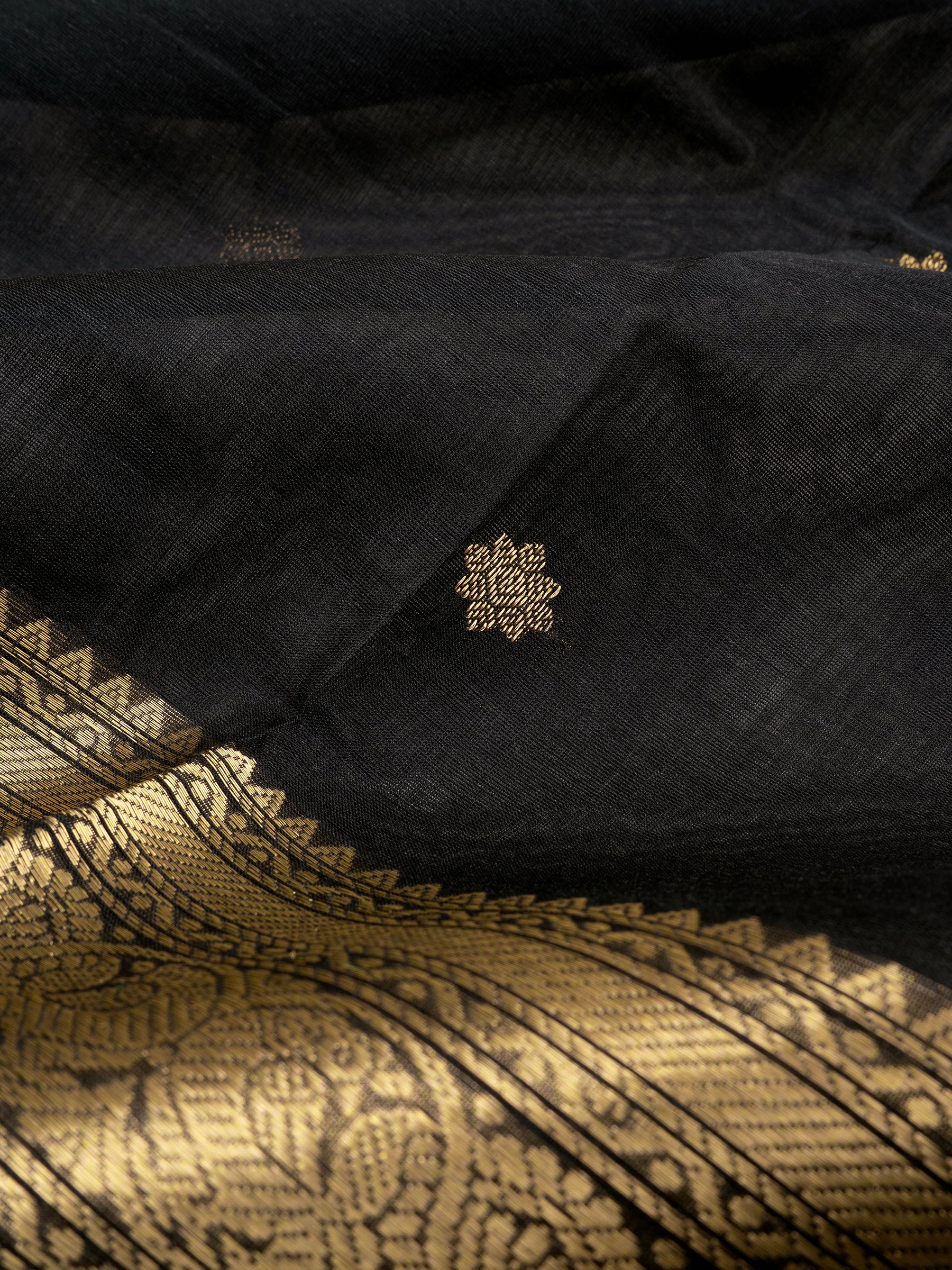 Black floral butta / Silk Cotton Saree CLSA9699