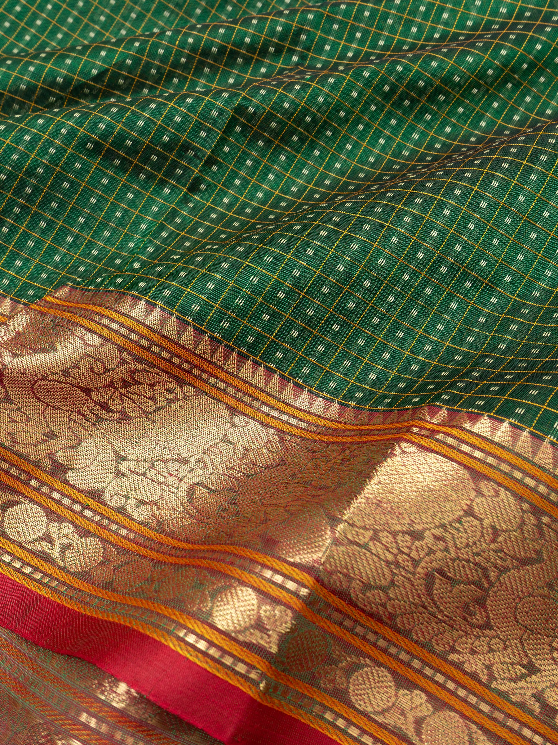Green lakshambutta/ Silk Cotton Saree CLSA9703