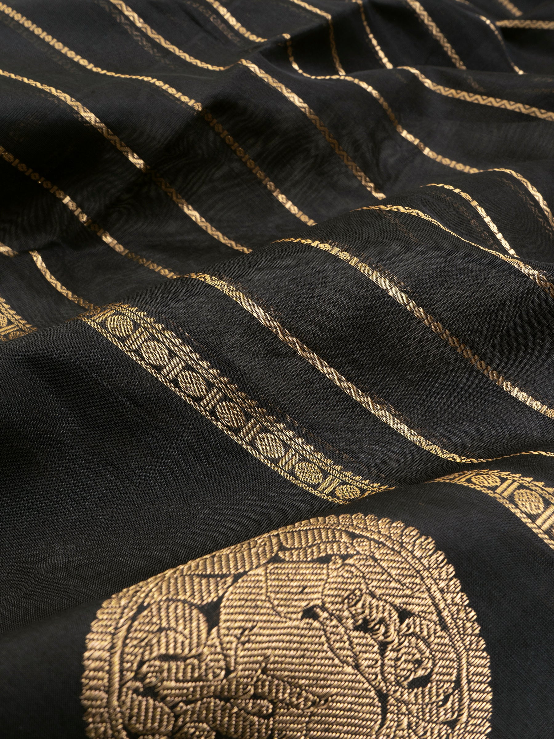 Black veldhari border butta / Silk Cotton Saree CLSA9706