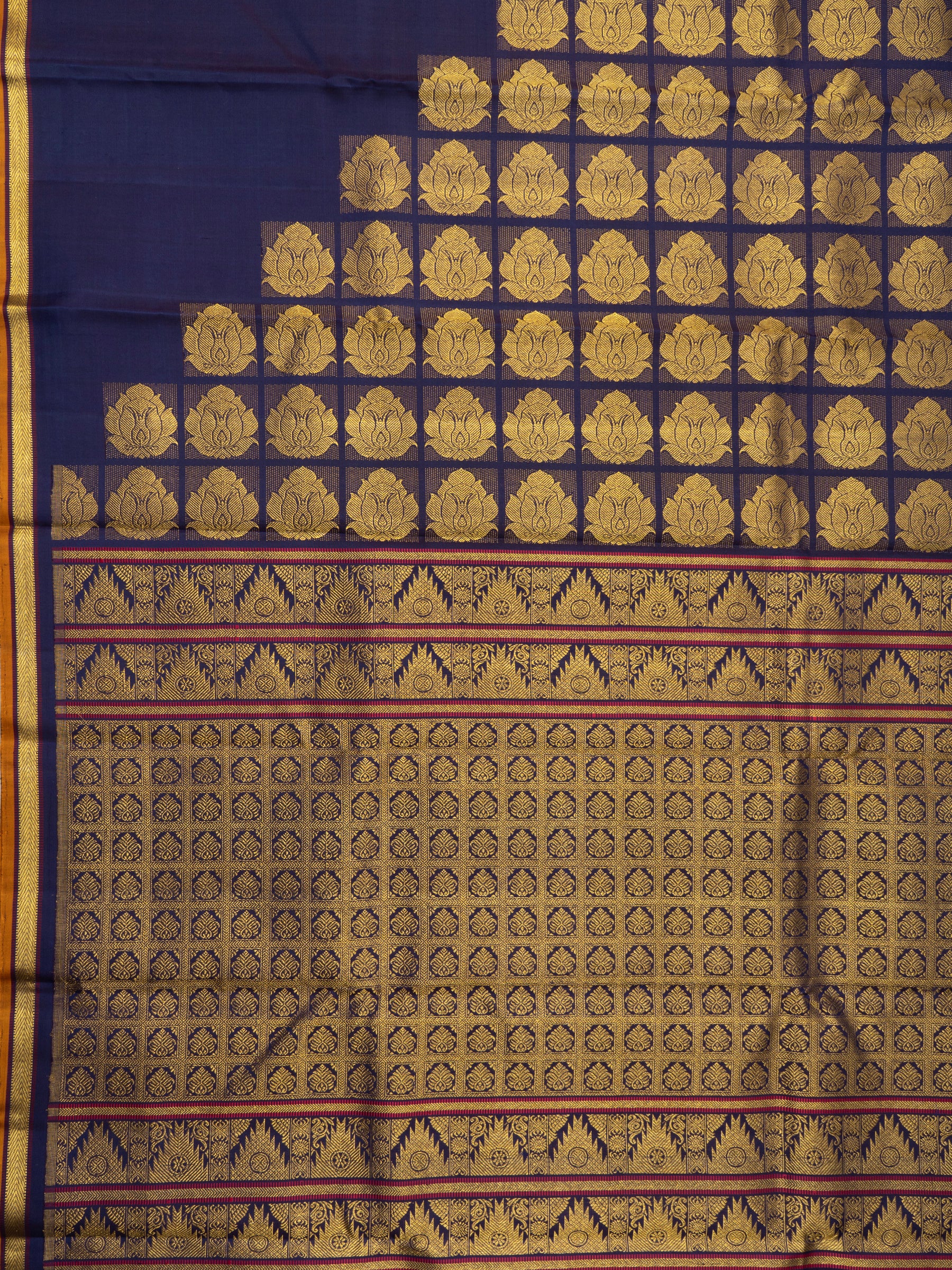 Deep blue unique gopuram pallu/ Arani Silk CLSA9940