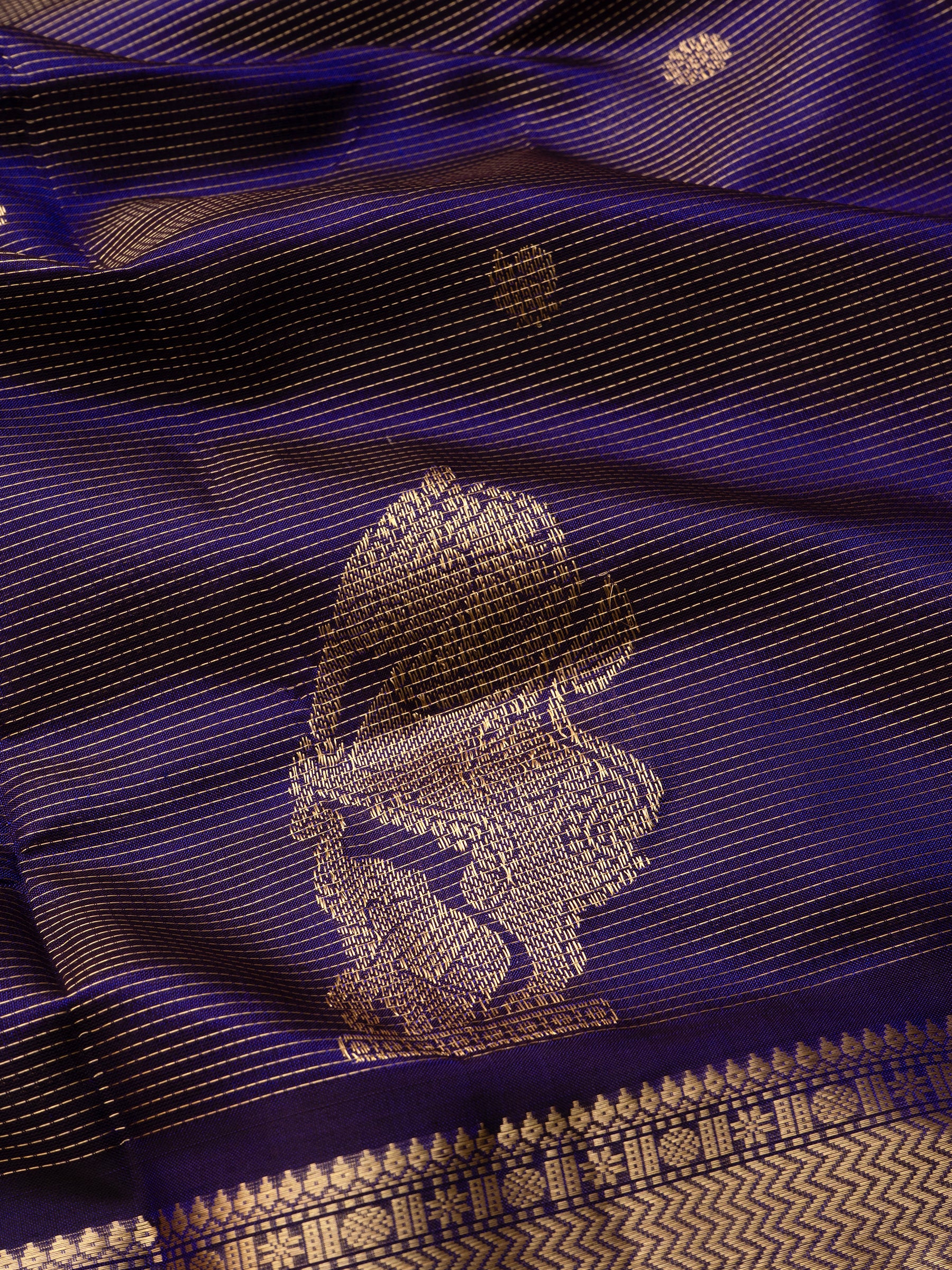 Deep purple yazhi bettu butta/ Premium Silk Cotton Saree CLSA10910