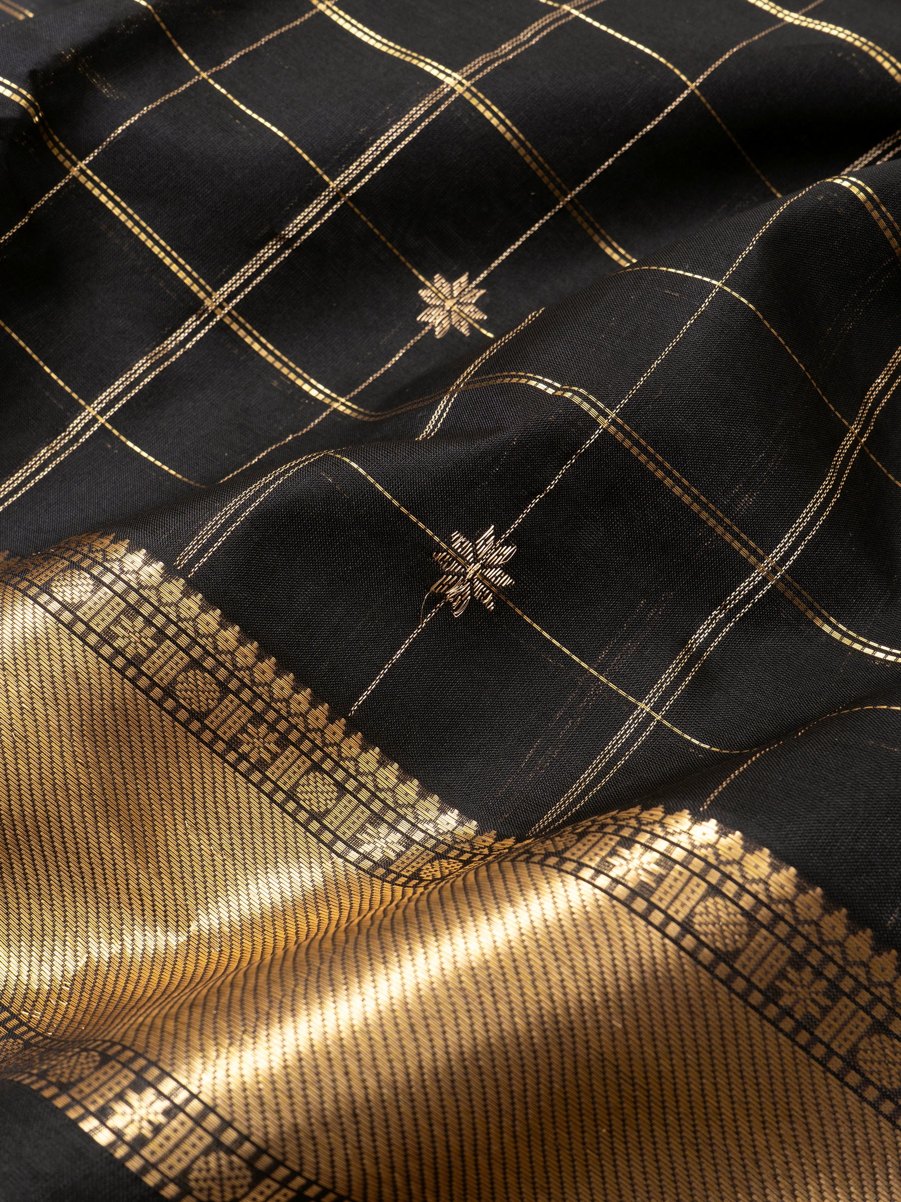Black kattam star butta / Silk Cotton Saree CLSA9737