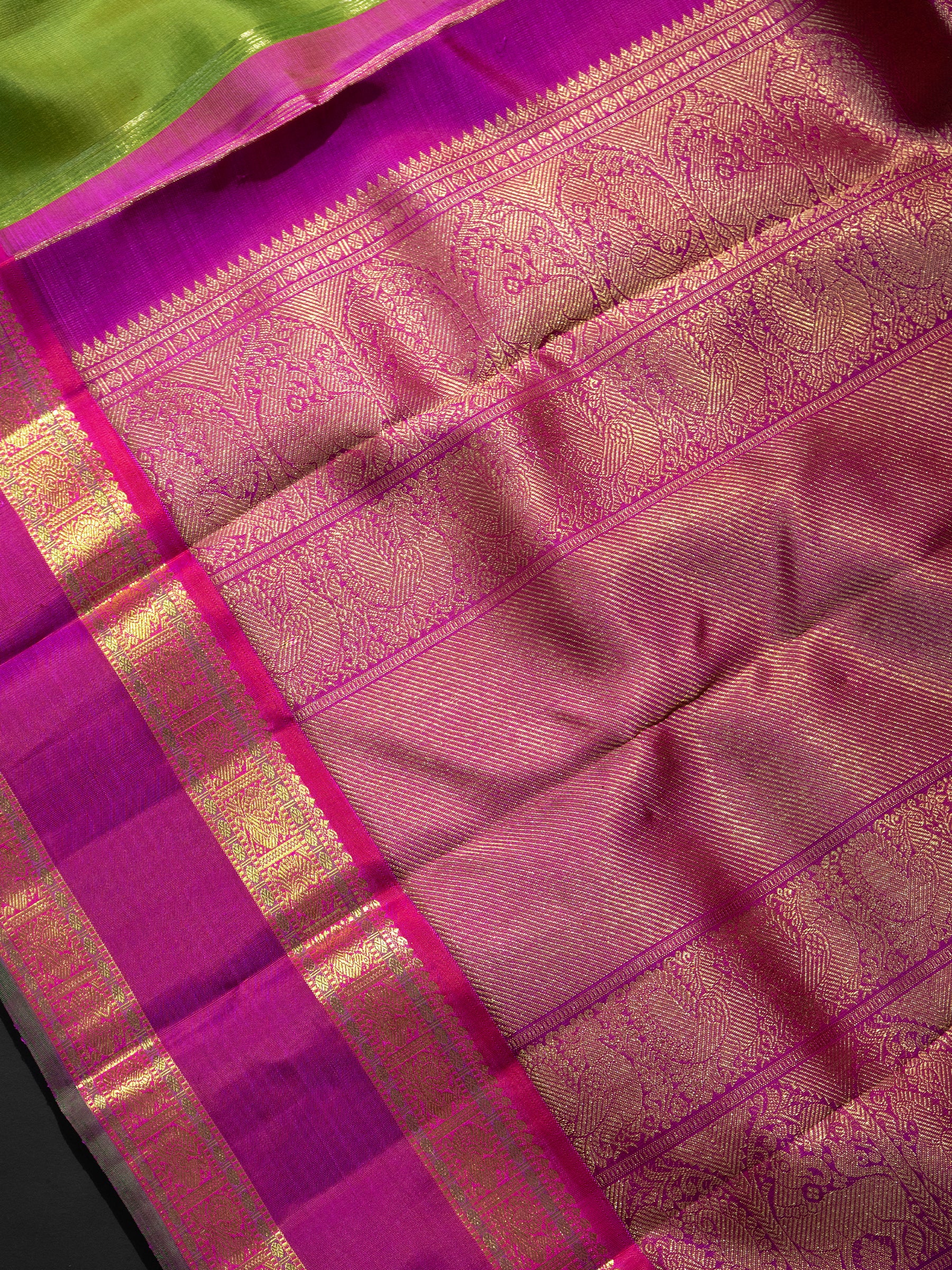 Parrot green retta pet / Kanjivaram Saree CLSA8060