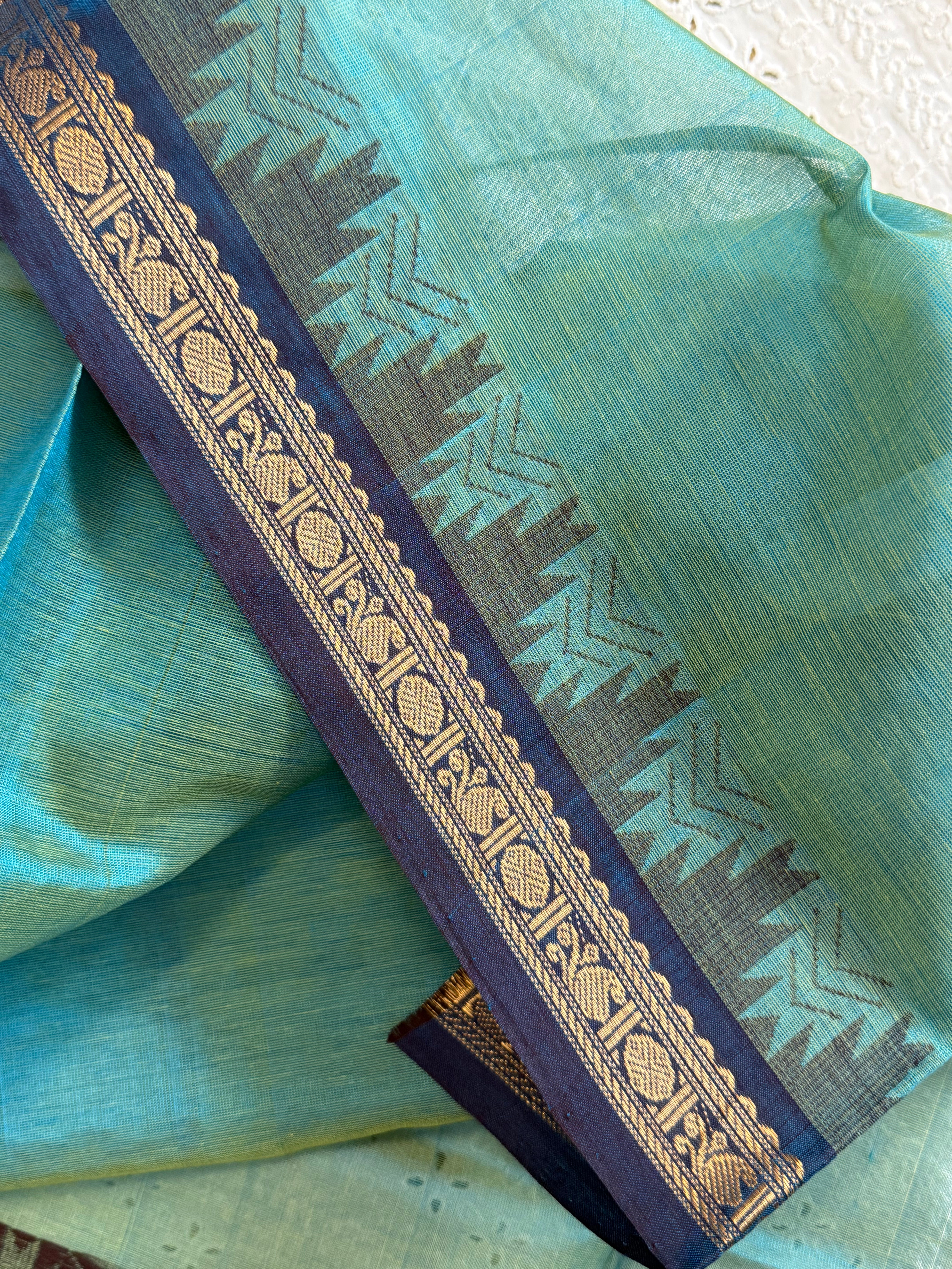 Green shot yellow small border/ silk cotton