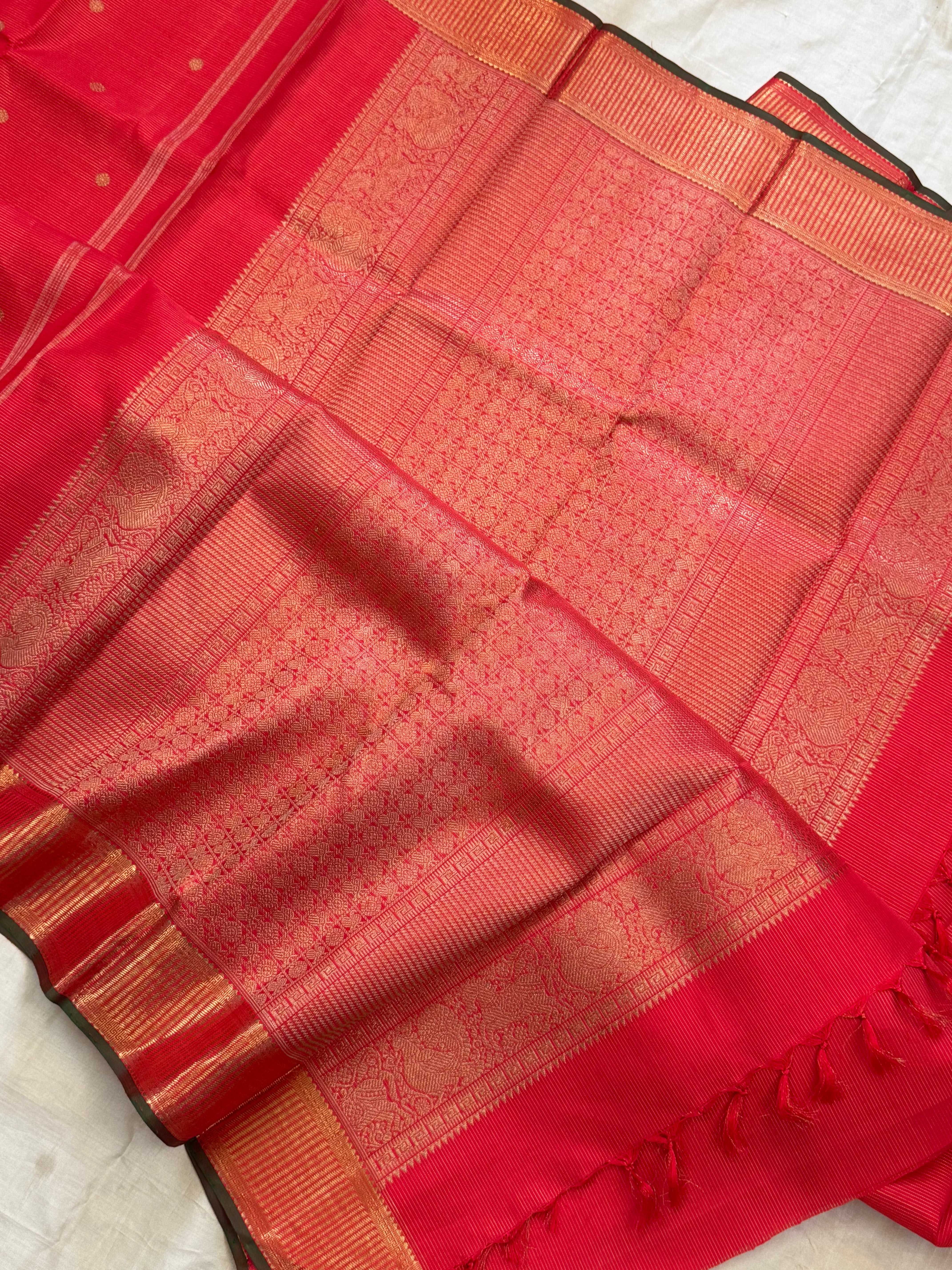 Chilli red Vairaoosi chakram Butta / kanjipuram silk
