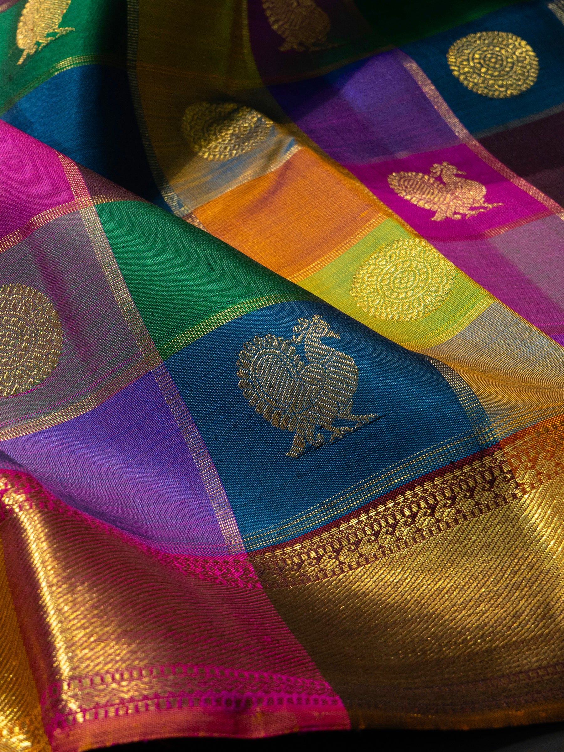 Paalum pazhamum checks getti border / Kanjipuram Saree CLSA8949