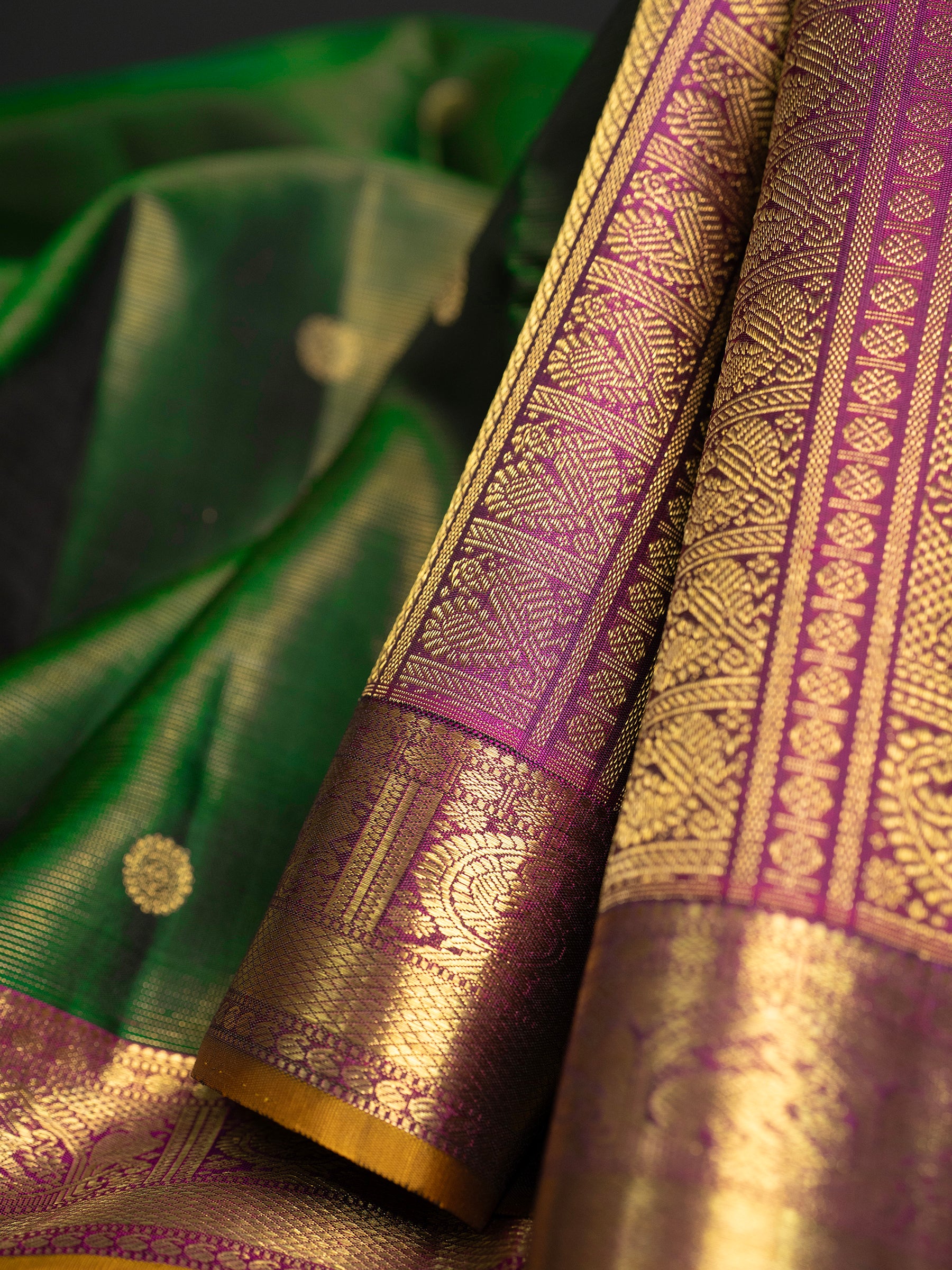 Dark green vairaoosi Kanjipuram Silk Saree CLSA10160