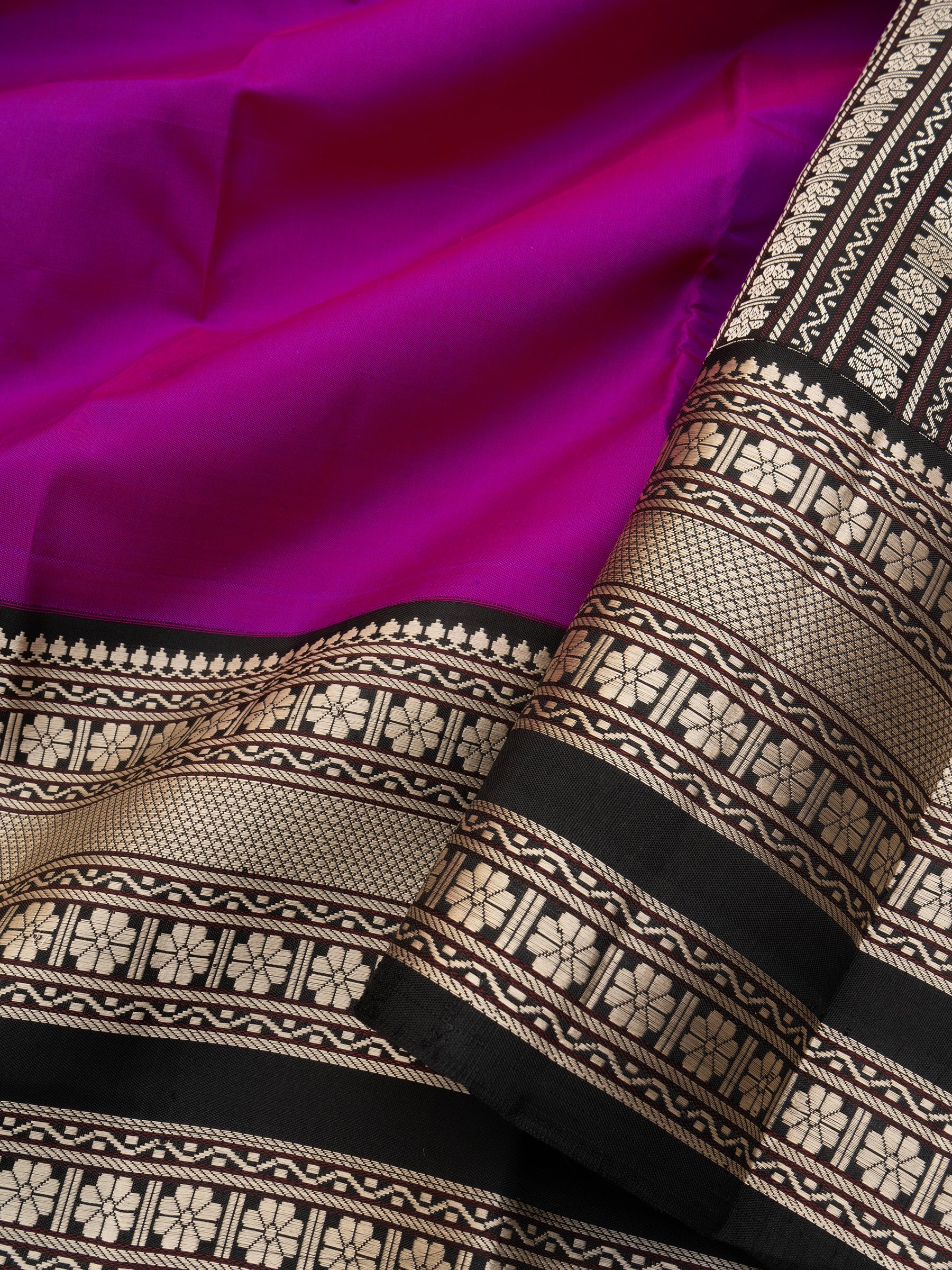 Vadamalli and black varisapet border/ Arani Silk Saree CLSA10205