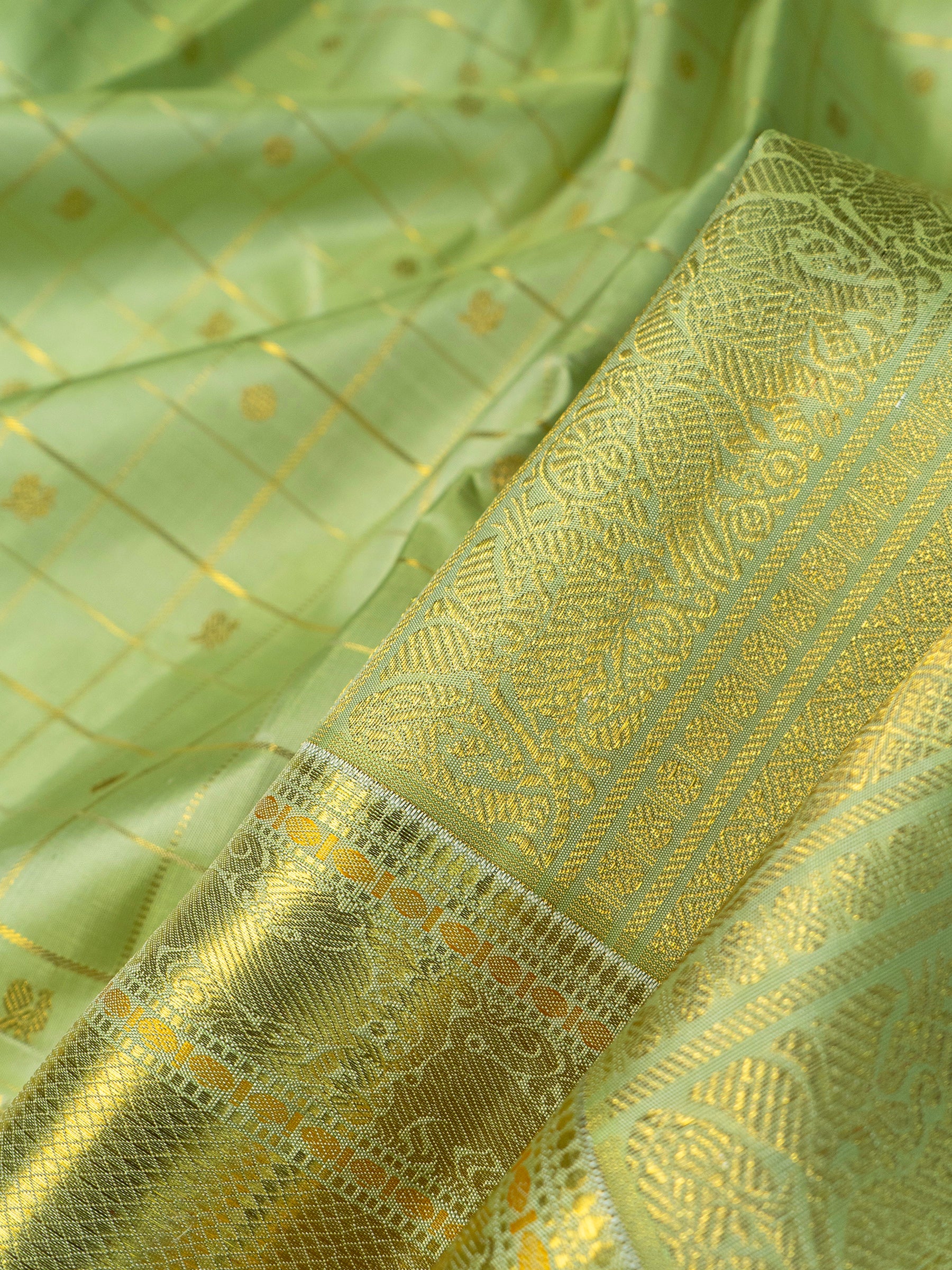 Elakai green Zari Kattam / Kanjipuram Silk Saree CLSA10386