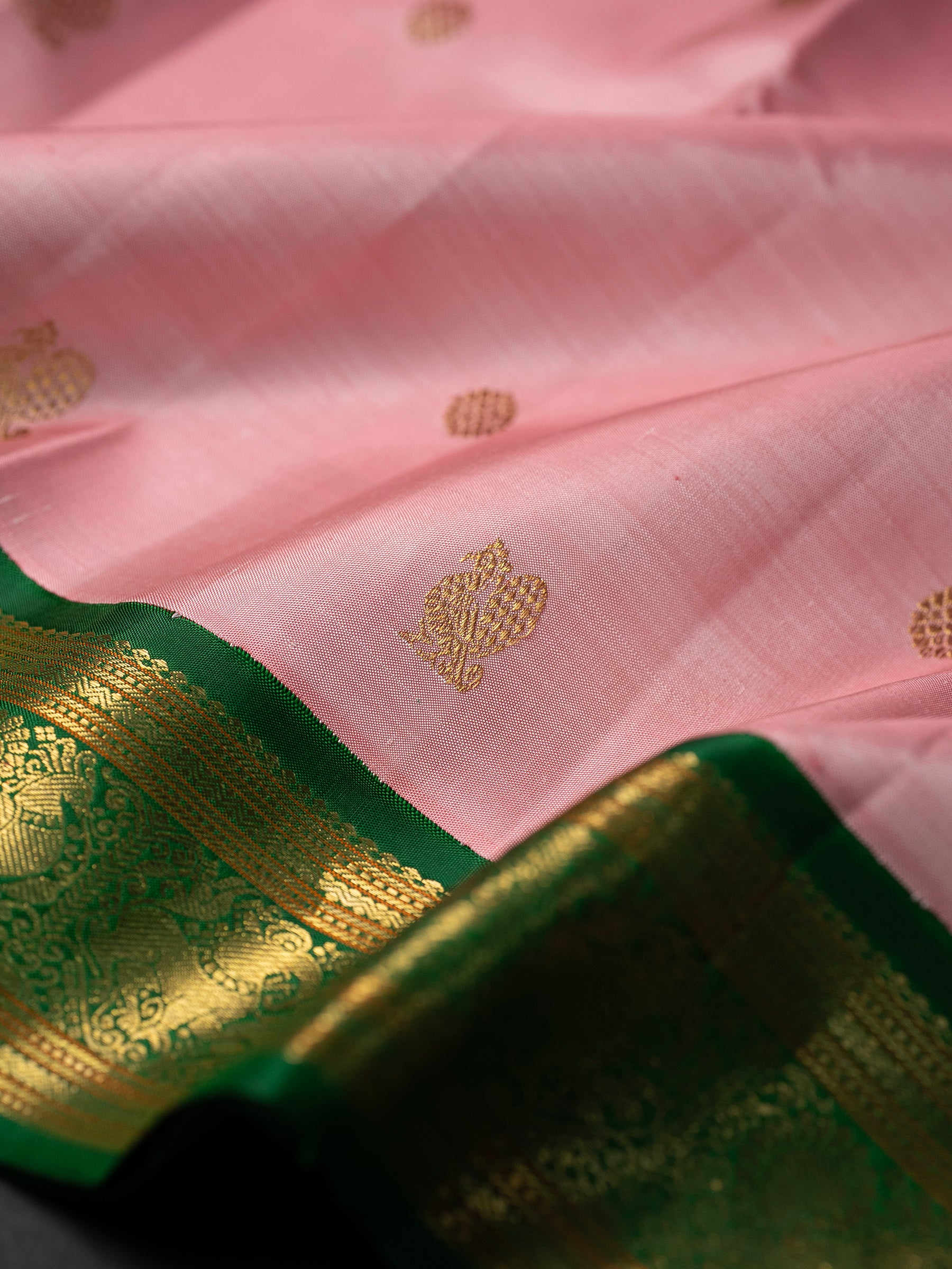 Rose milk with leaf green Korvai / Kanjipuram Silk Saree CLSA10628