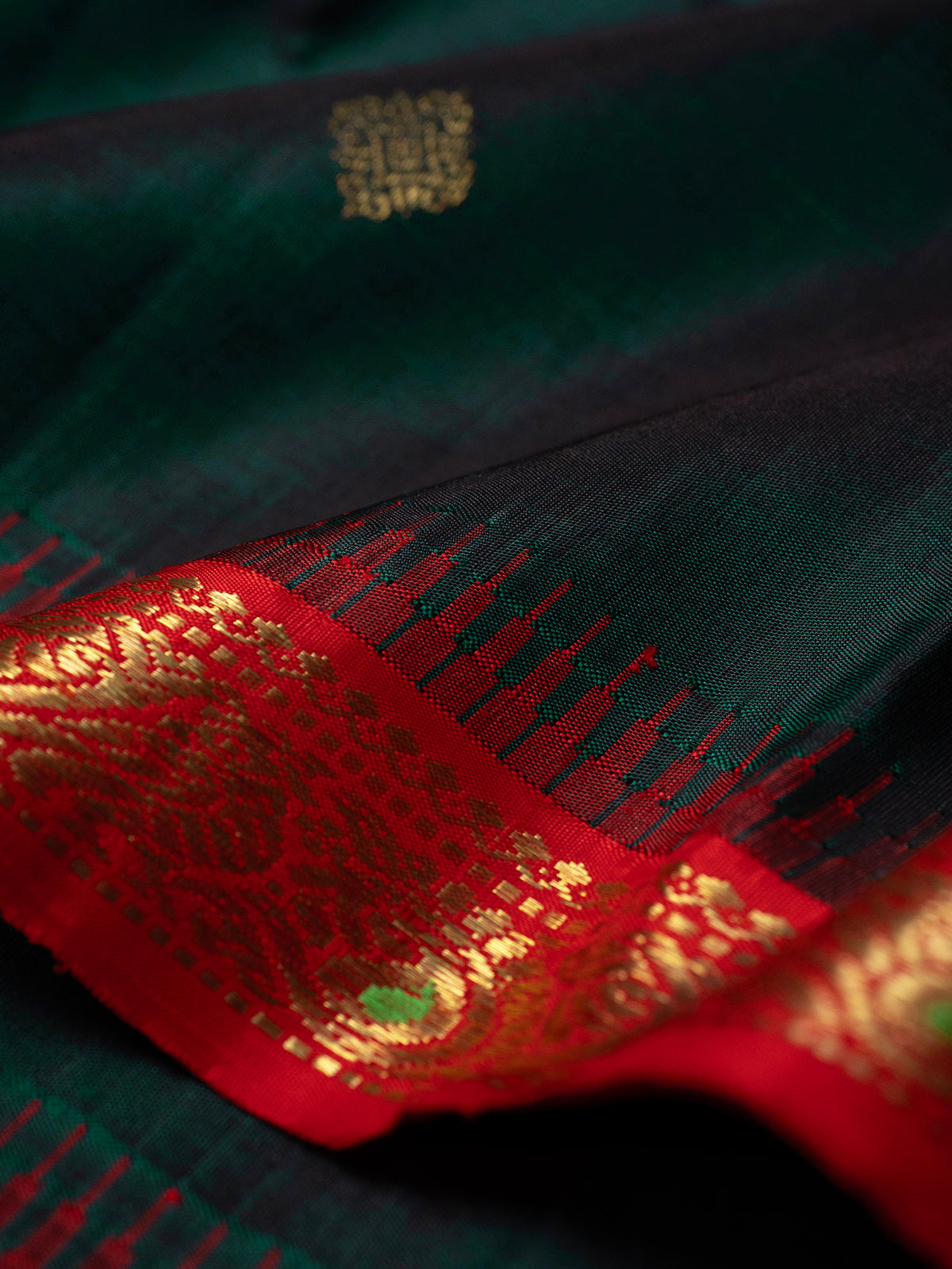 Dark green and red kai korvai/ Kanjipuram Silk Saree CLSA