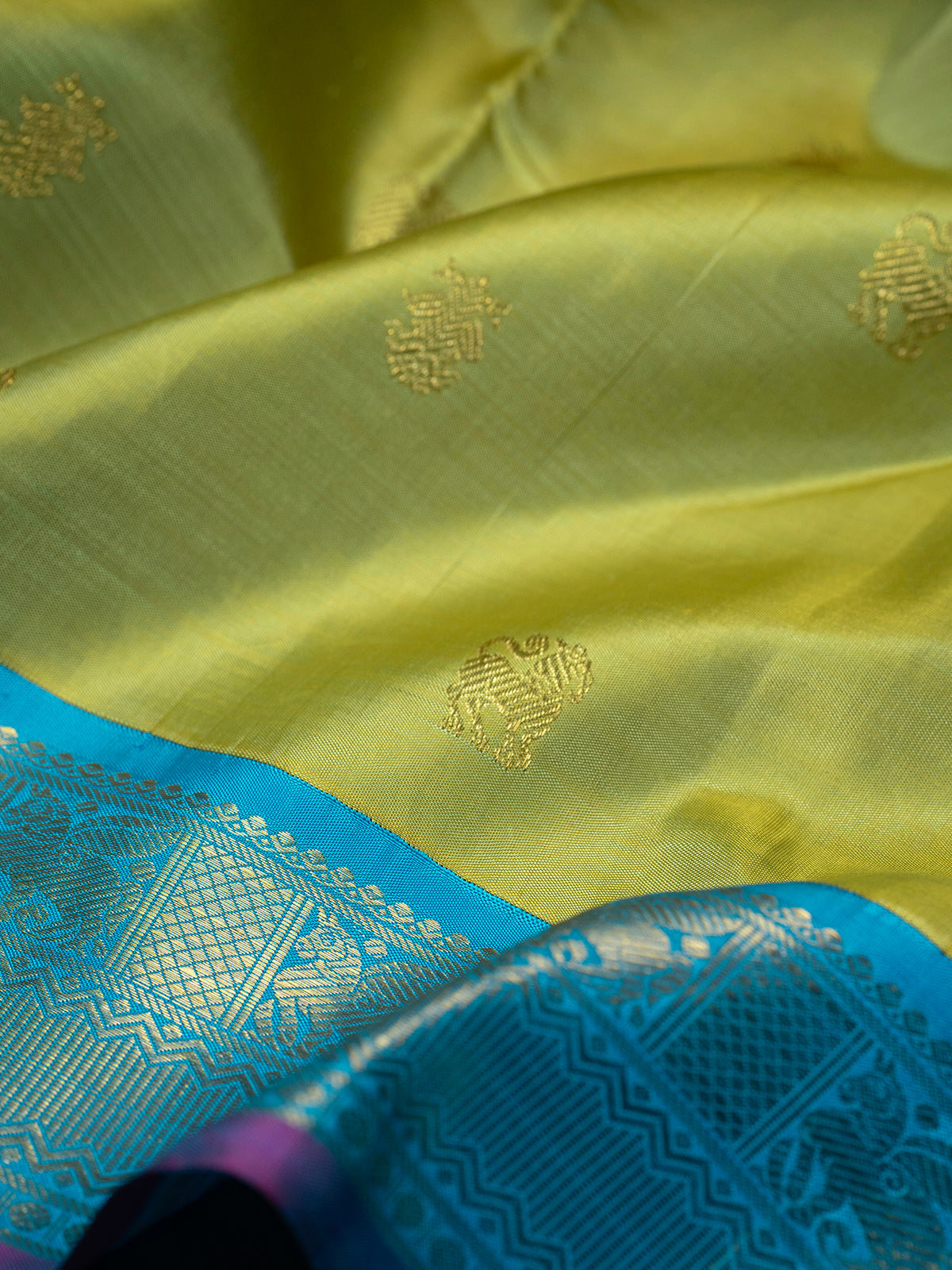 Lite green and turquoise Blue kai korvai/ Kanjipuram Silk Saree CLSA8073