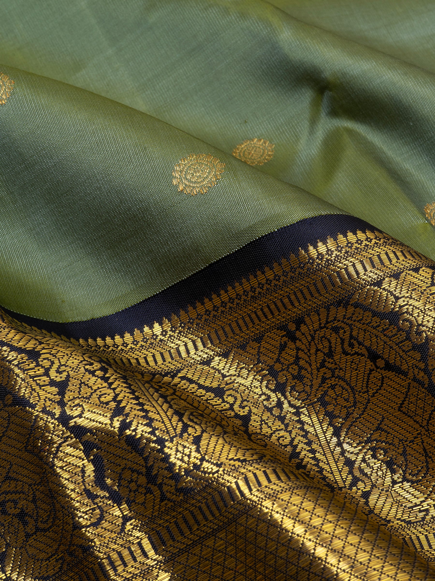 Dual tone green Korvai / Kanjipuram Saree CLSA6757