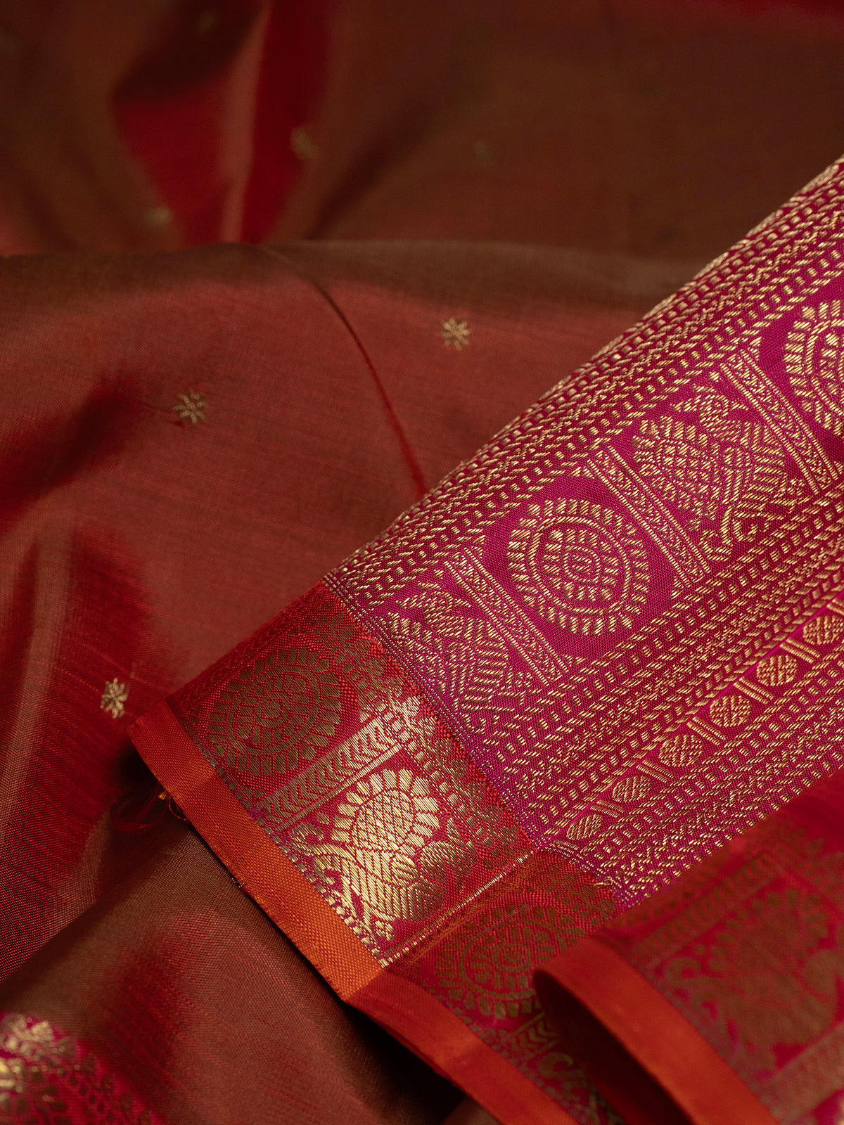 Manthulir small pet pure Kanjipuram Silk Saree CLSA7603