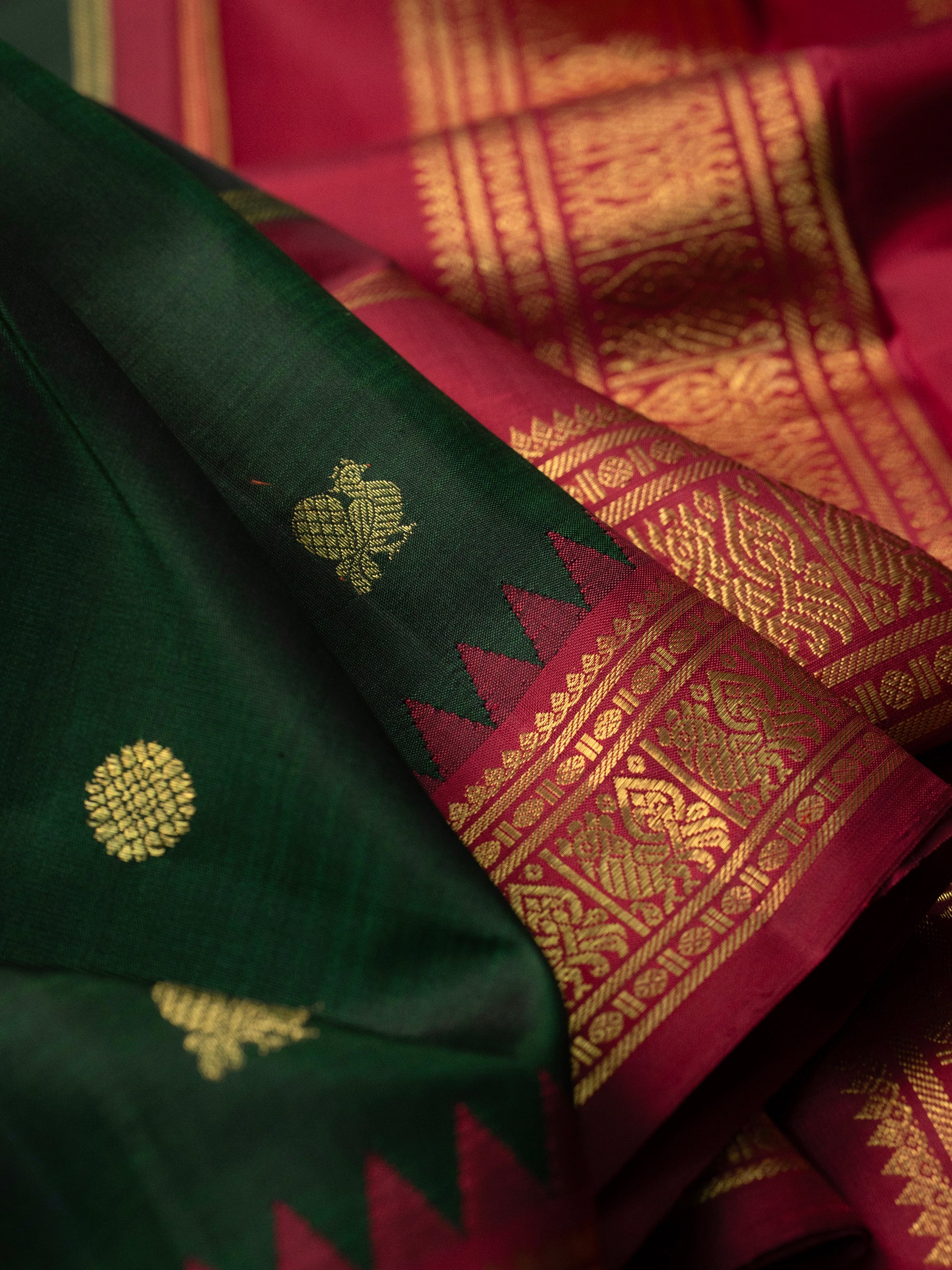 Bottle green and small temple Korvai / Kanjipuram Silk Saree CLSA9481