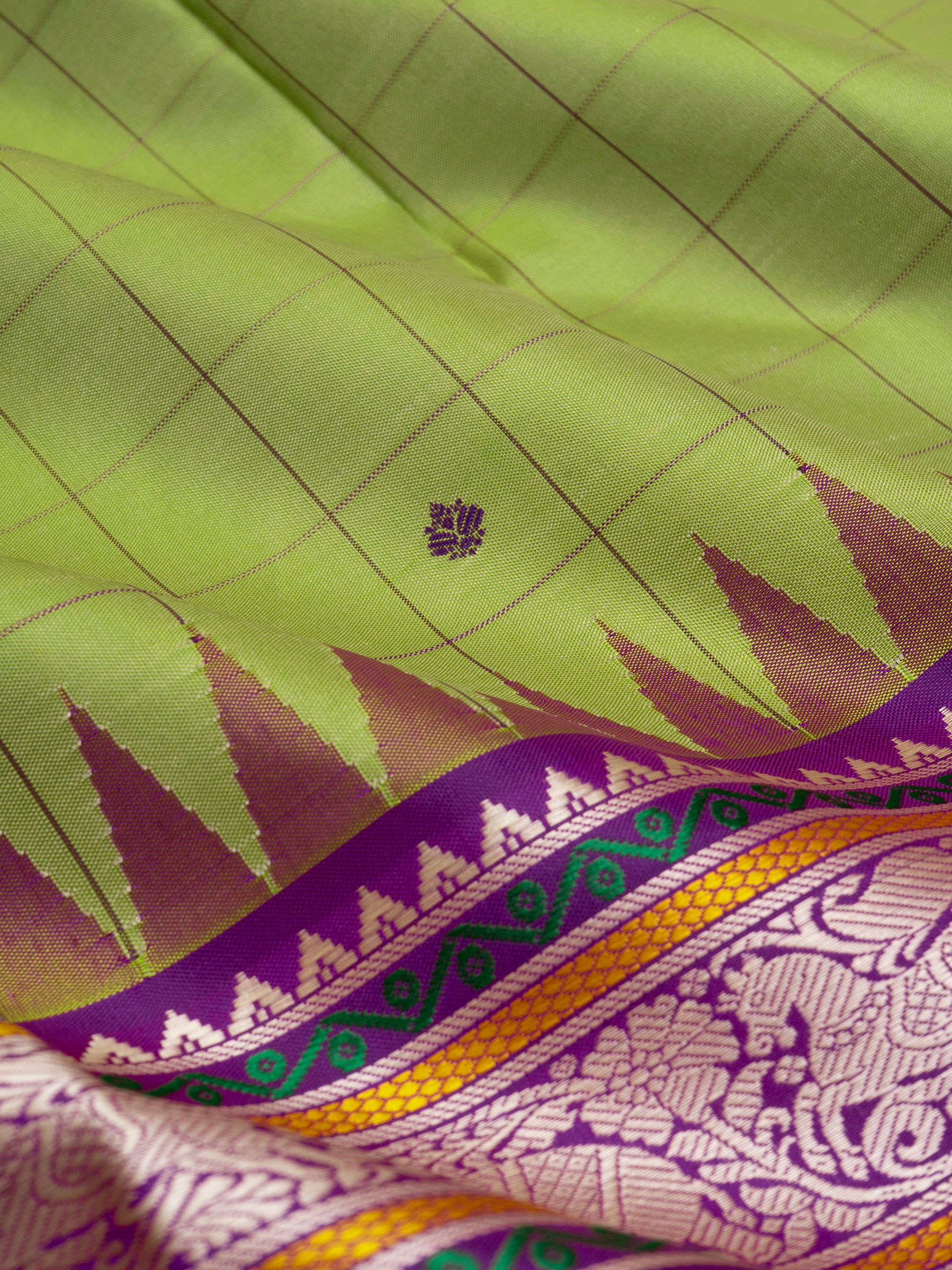 Green and purple thread work / Special Edition Silk CLSA9848