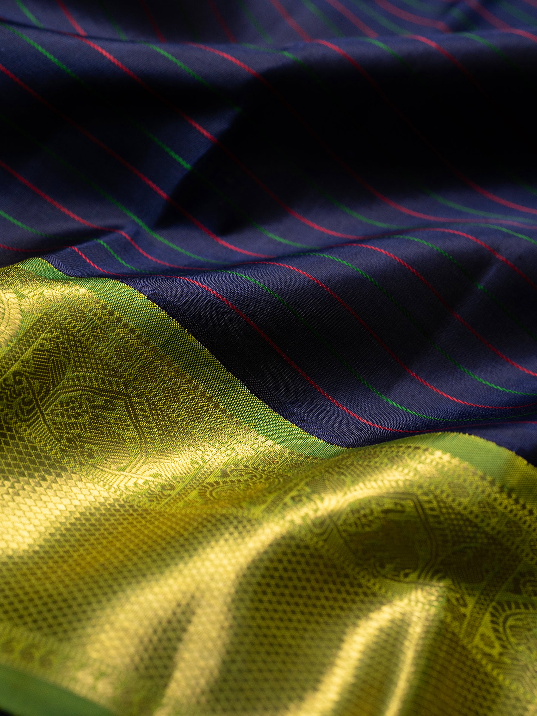 Blue body with veldhari thread line Korvai / Kanjipuram Silk Saree CLSA9926