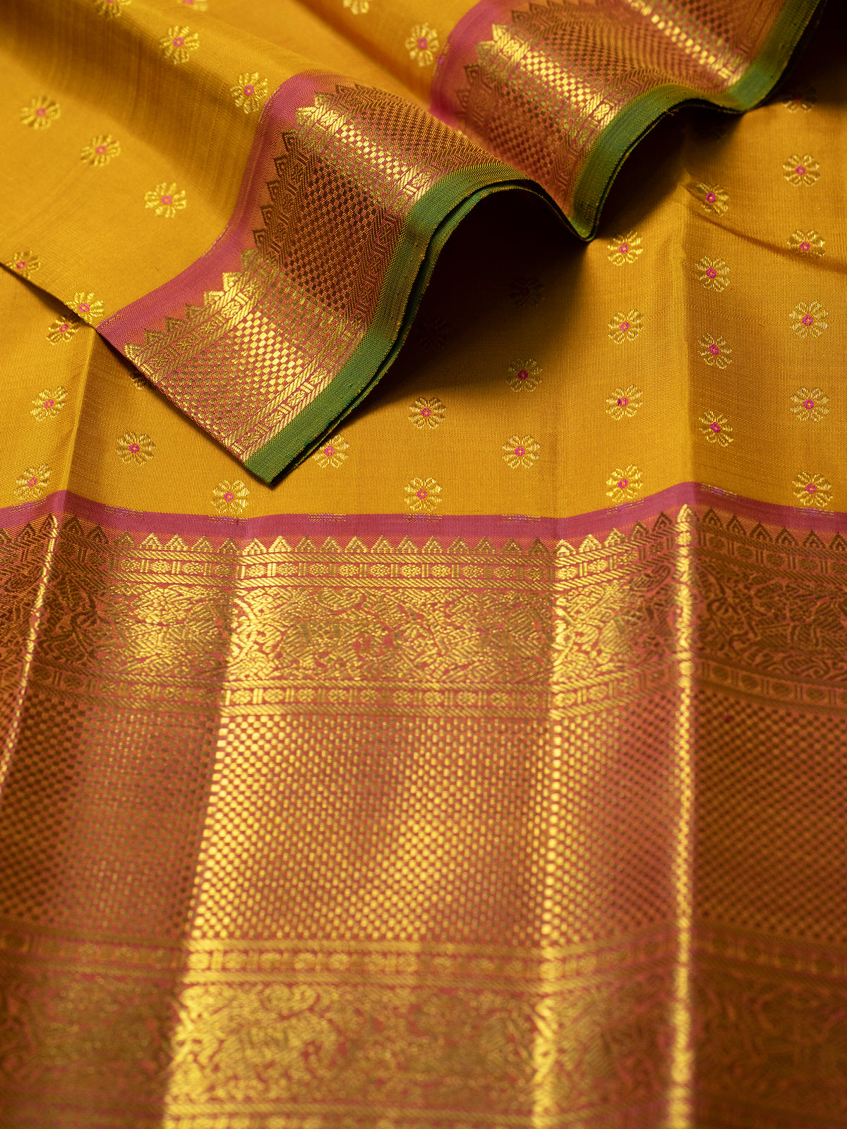 Golden yellow Thodar Butta /Kanjipuram Silk Saree CLSA11688