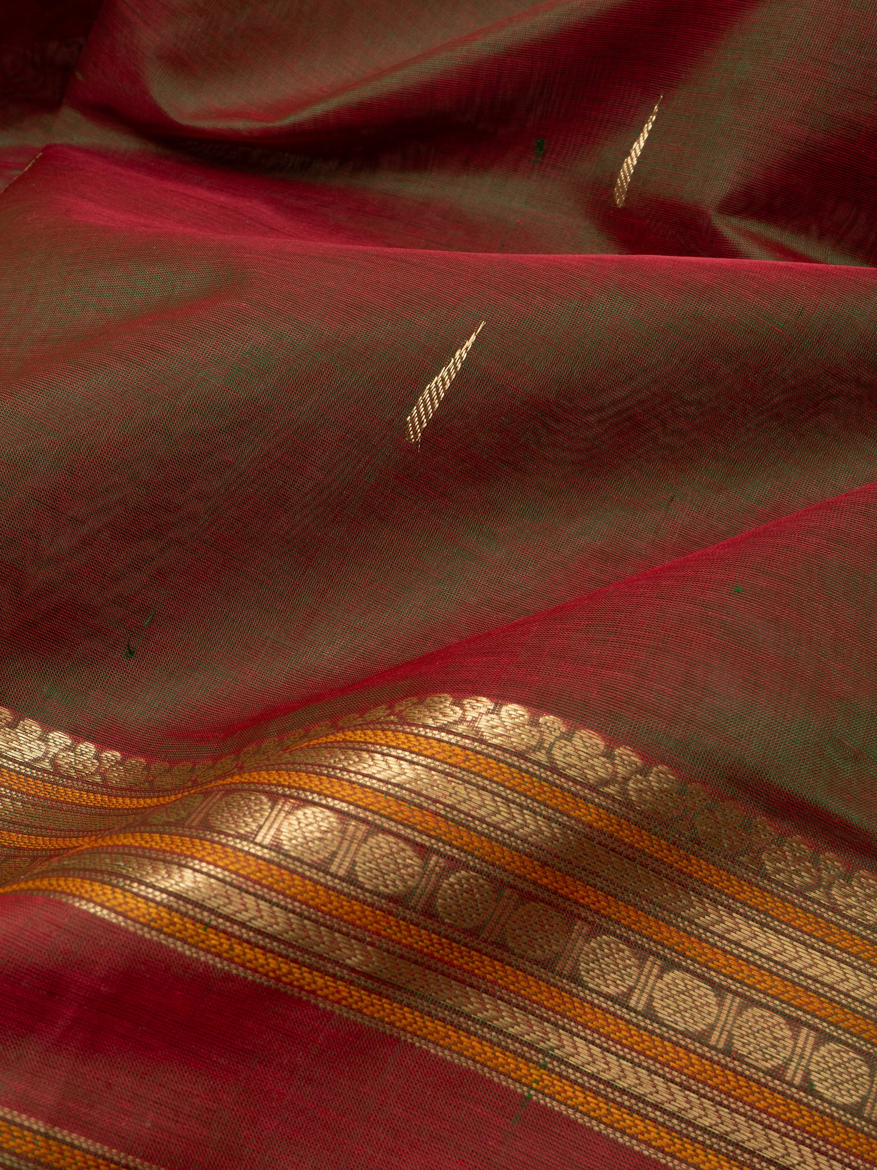 Maanthulir malli moggu/ Silk Cotton