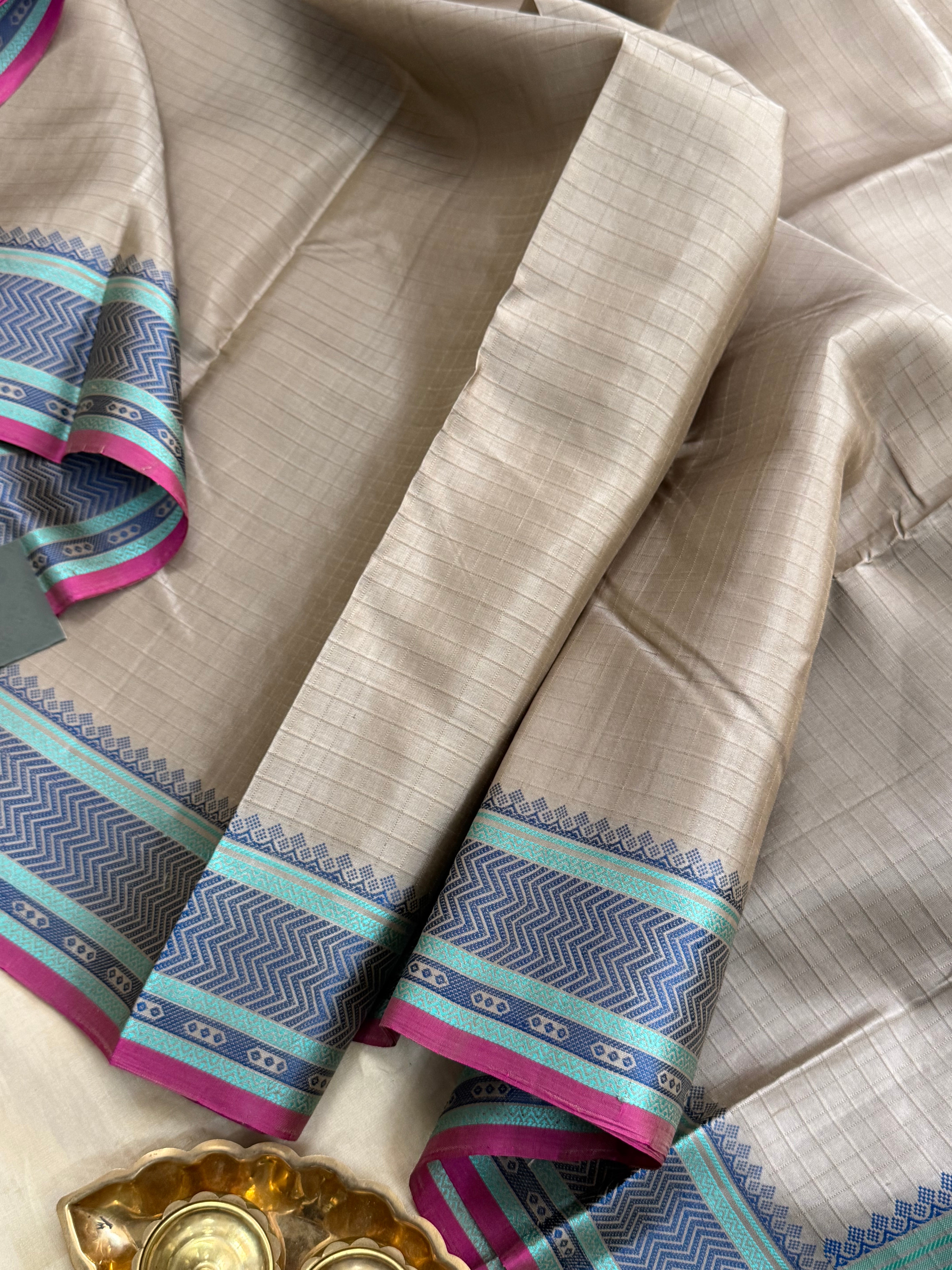 Grey and blue kattam / Varnangal Soft Silk CL4109
