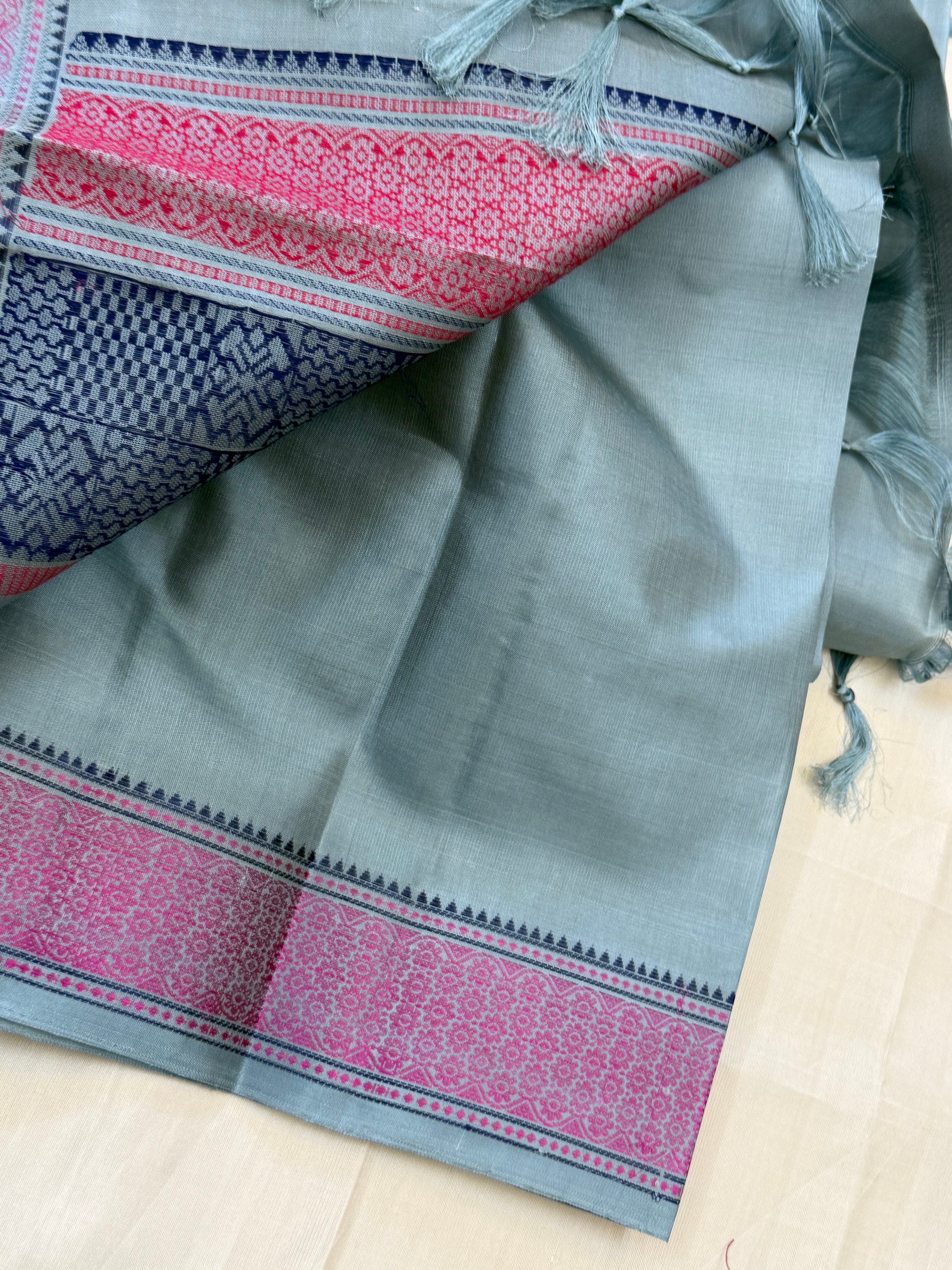 Grey butta / Varnangal Thread work CLSA11252