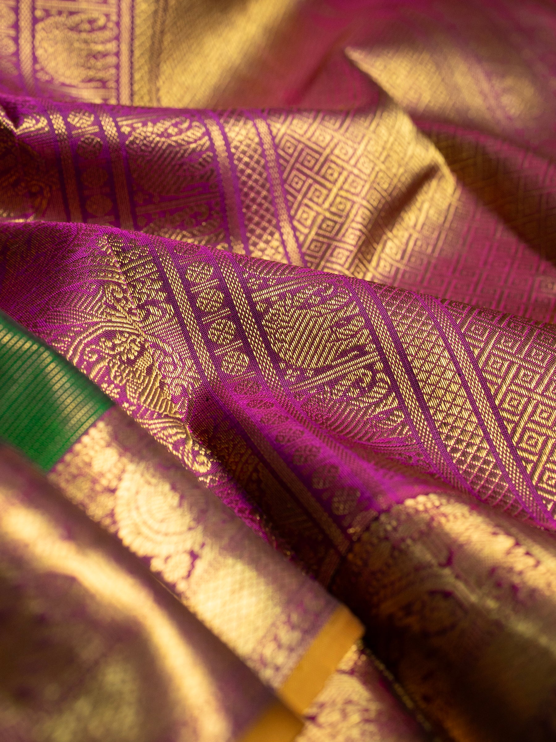 Dark green vairaoosi Kanjipuram Silk Saree CLSA10160