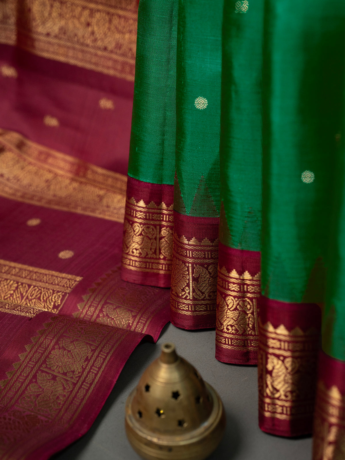 Green and Araku Korvai /Kanjipuram Silk Saree CLSA10848