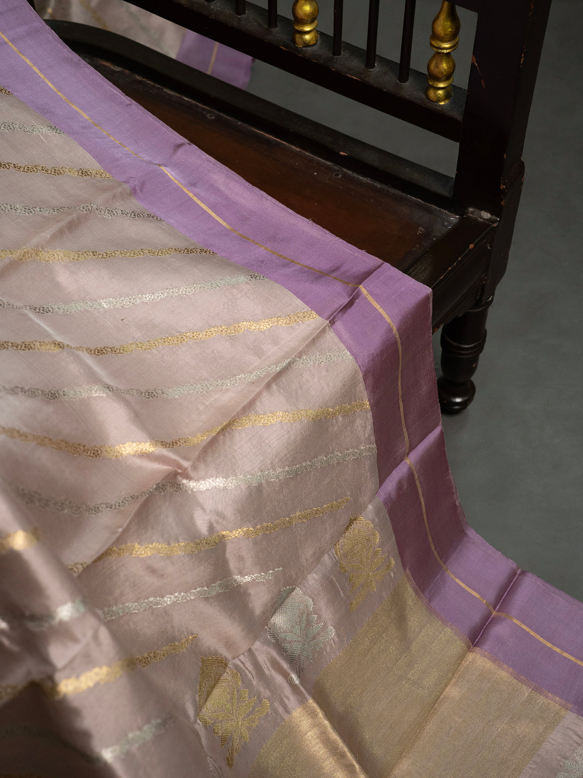 Master piece blush pink and lavender gold & silver lehariya pattern / Chanderi silk Saree CLSA10887
