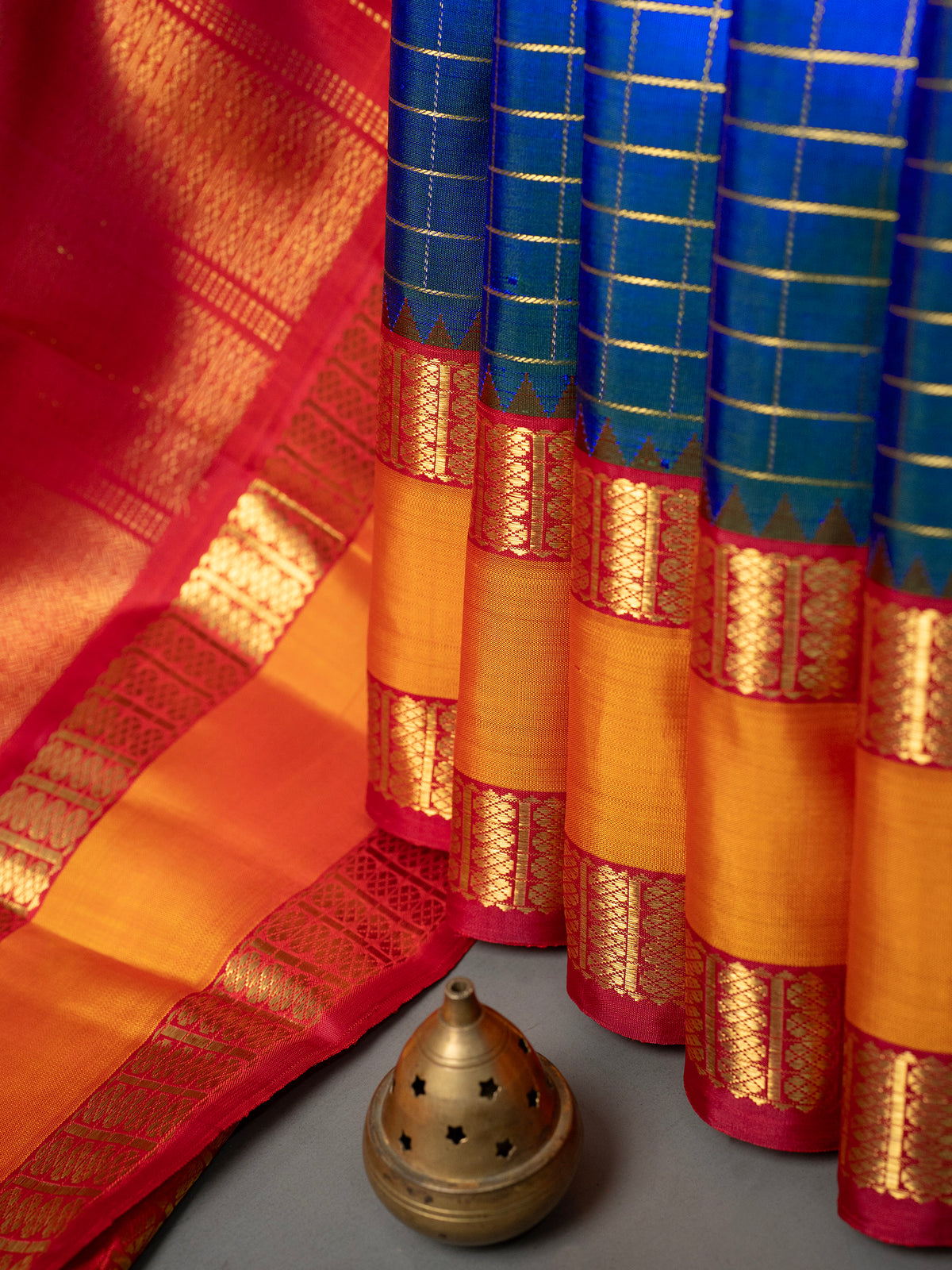 Mayilkazhuthu Zari Kattam Pure Kanjipuram Silk Saree CLSA12160